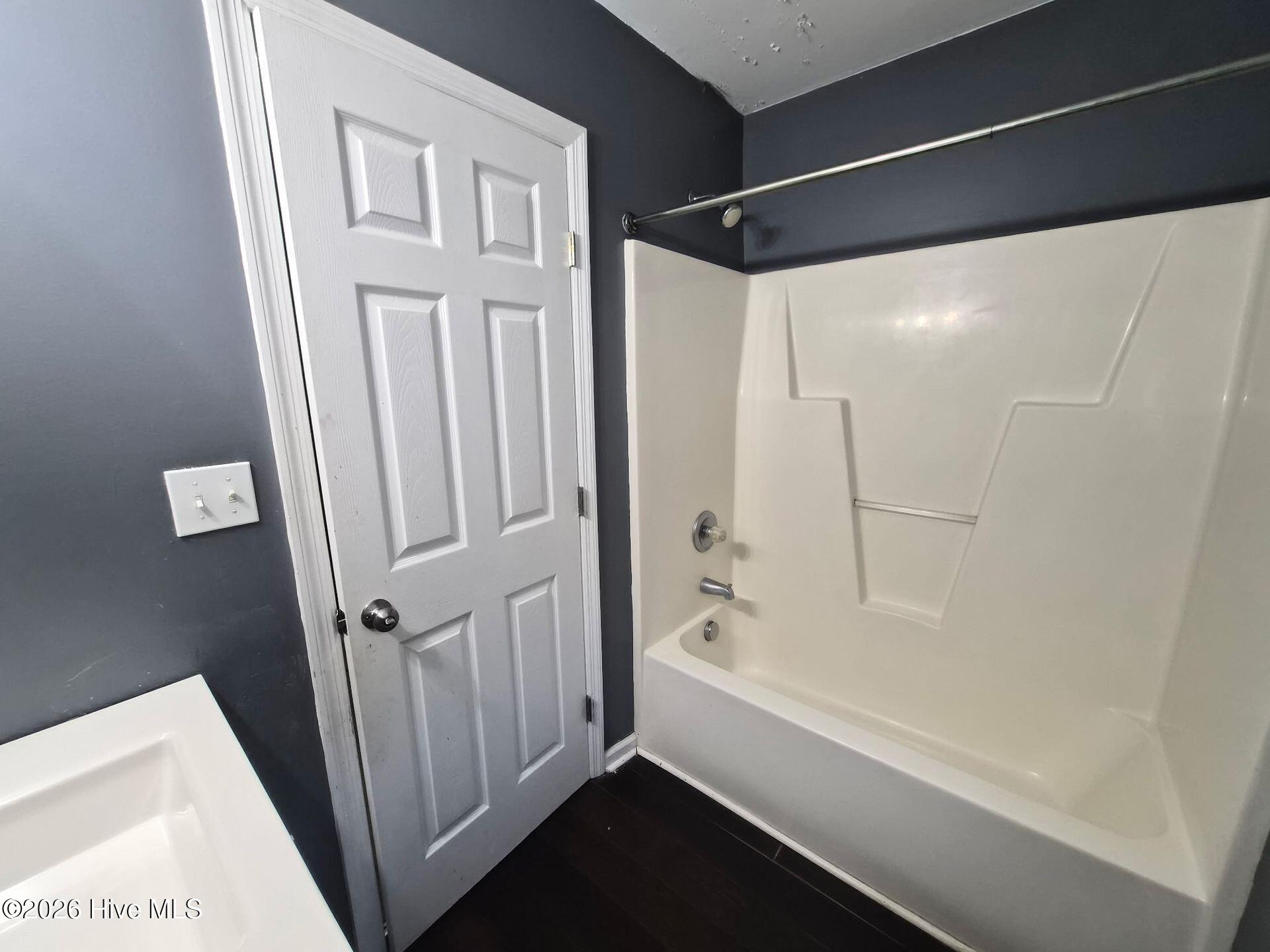 100560724 | Photo 18