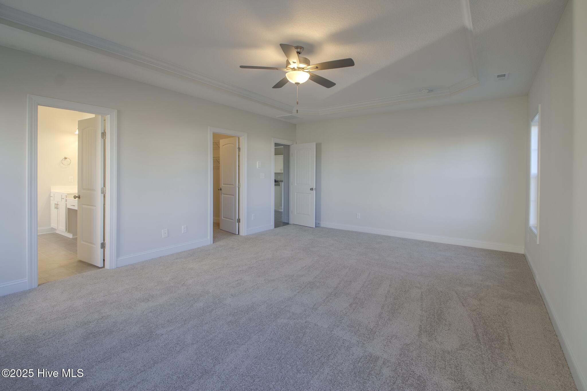 100492208 | Photo 16