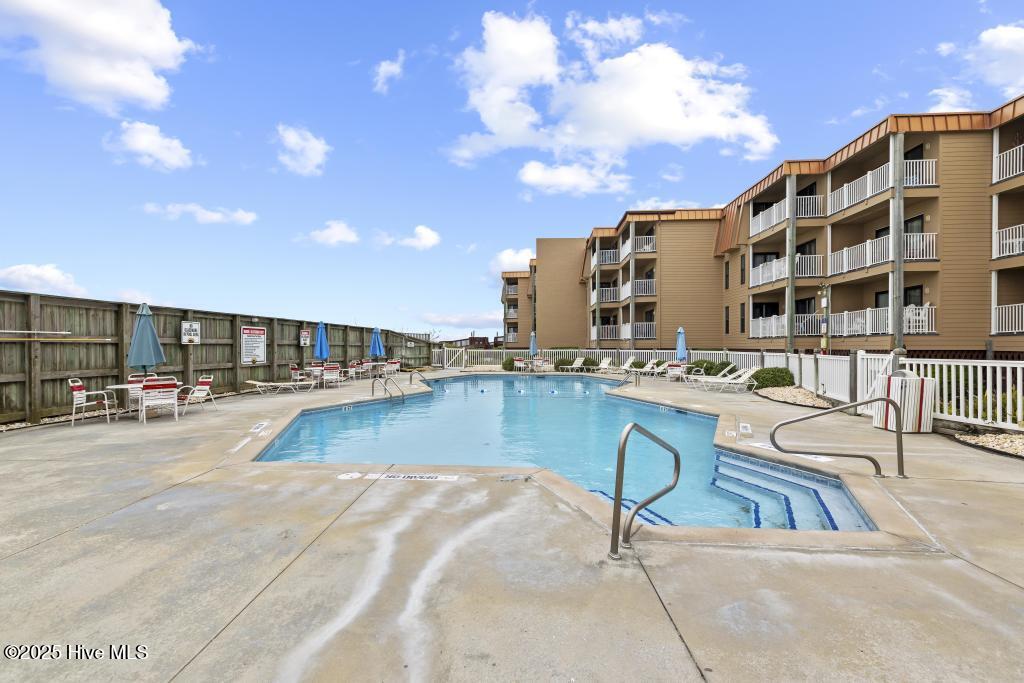 100537393 | Photo 19