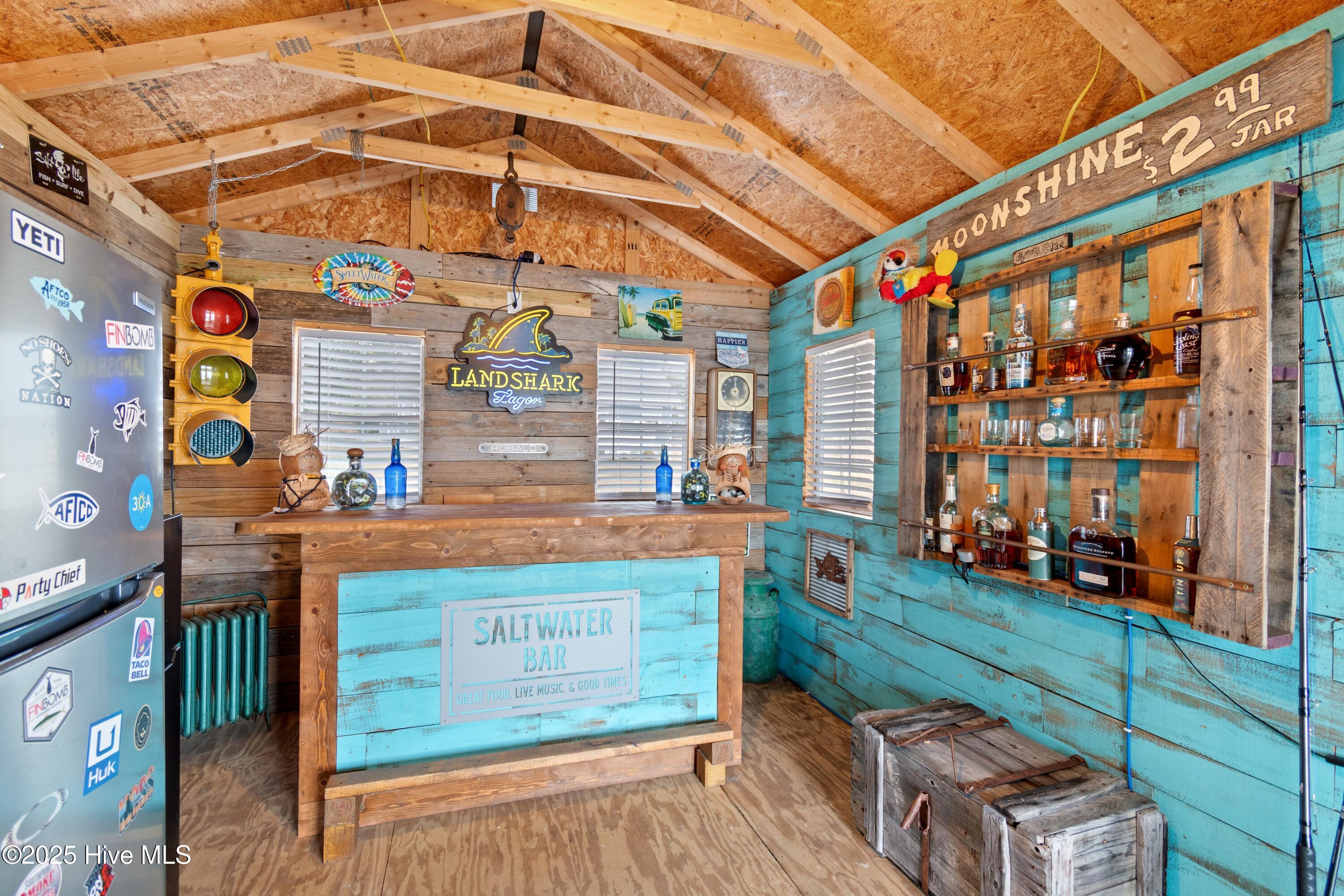 100544139 | Photo 62