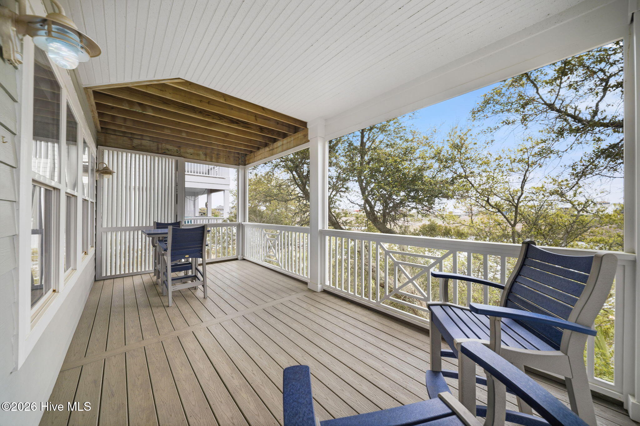 100566136 | Photo 21