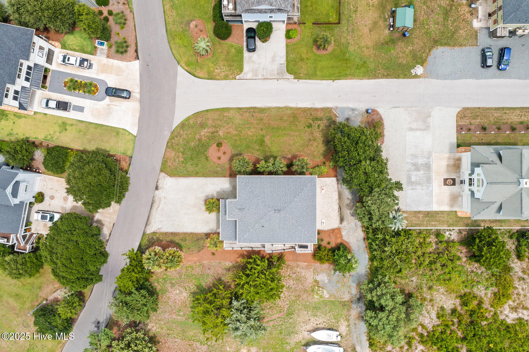 100523627 | Photo 50