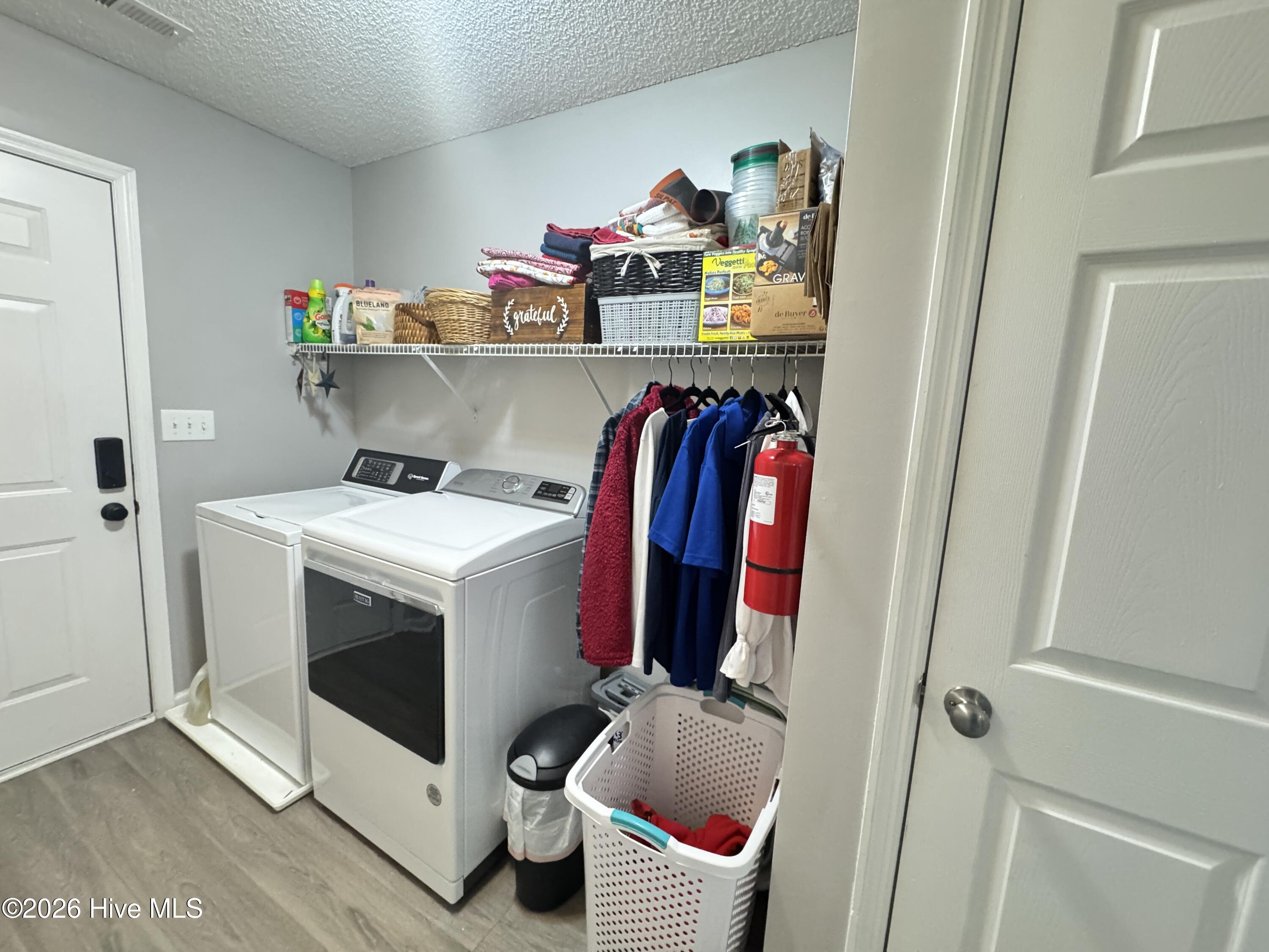 100551352 | Photo 23