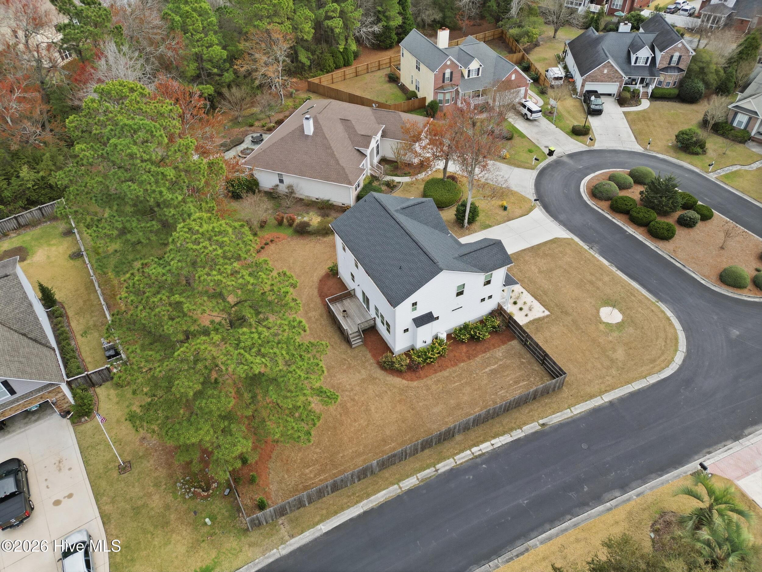 100559477 | Photo 52