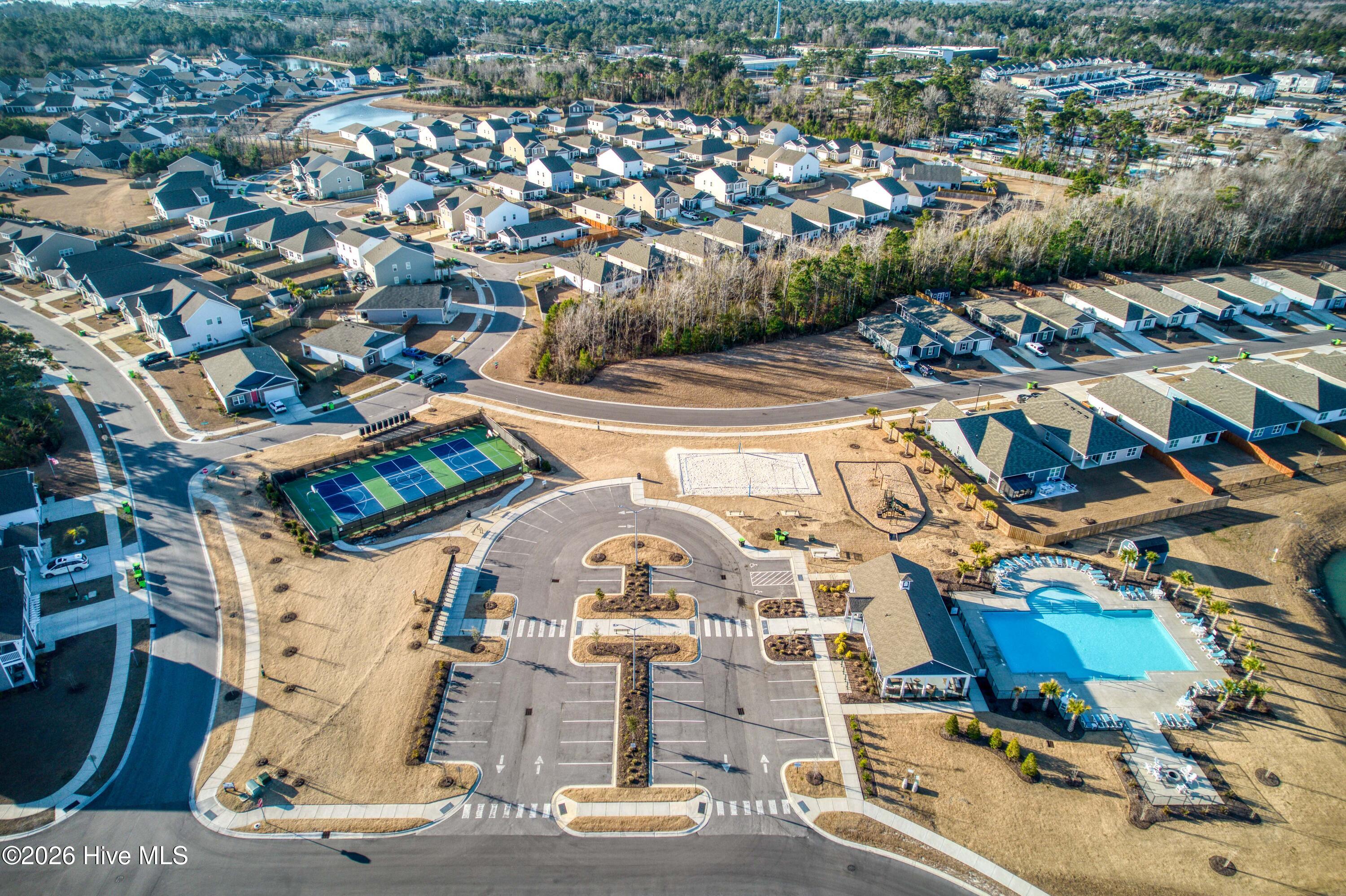 100551064 | Photo 36