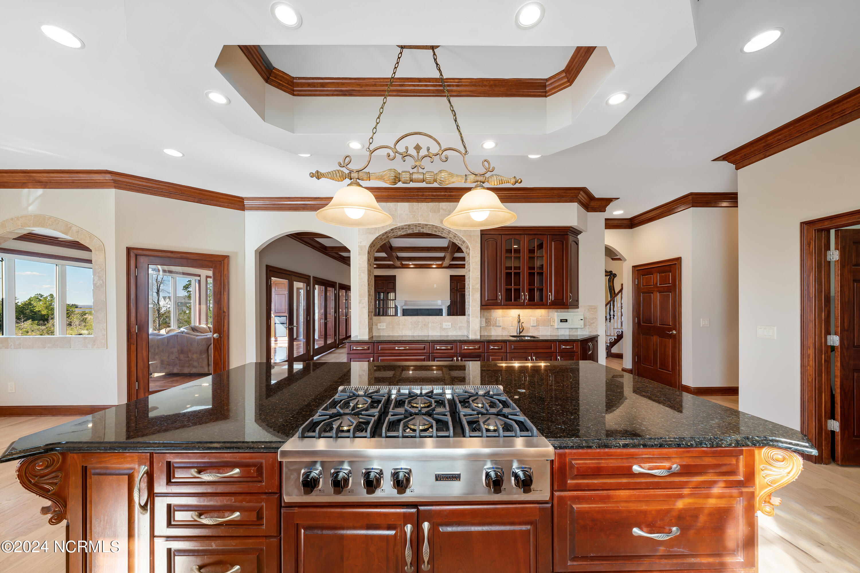 100511471 | Photo 48