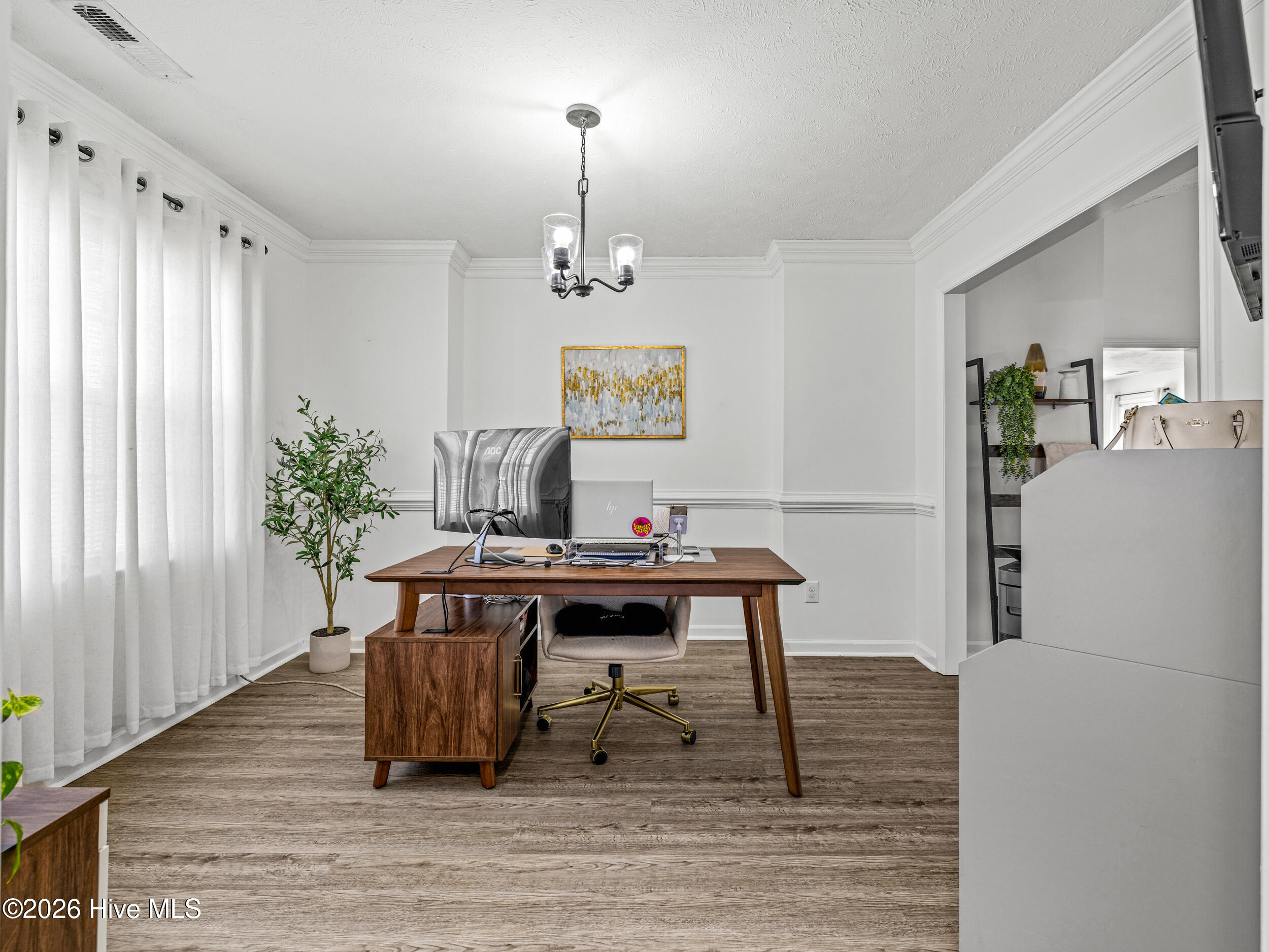 100554161 | Photo 15