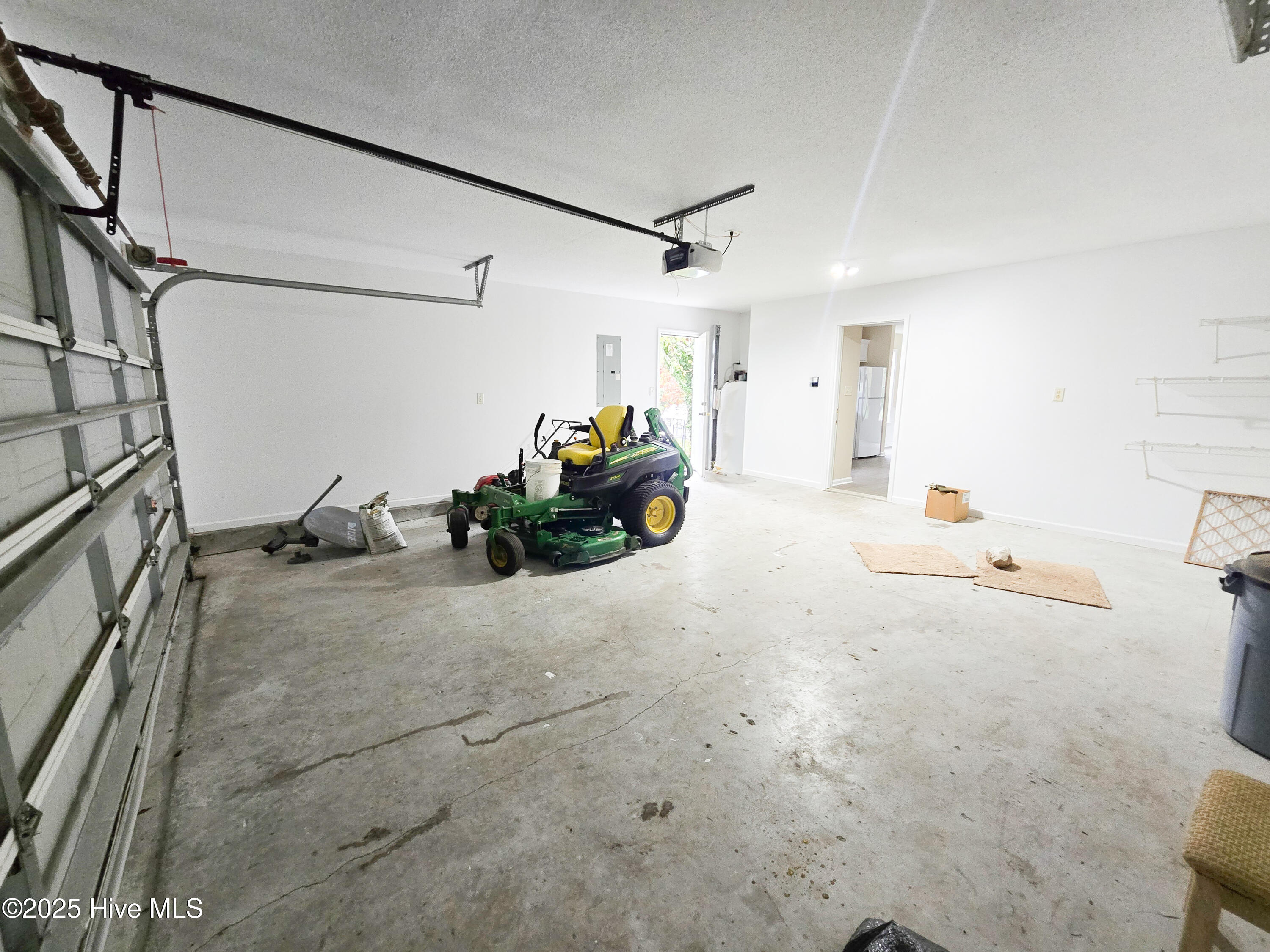 100533714 | Photo 29