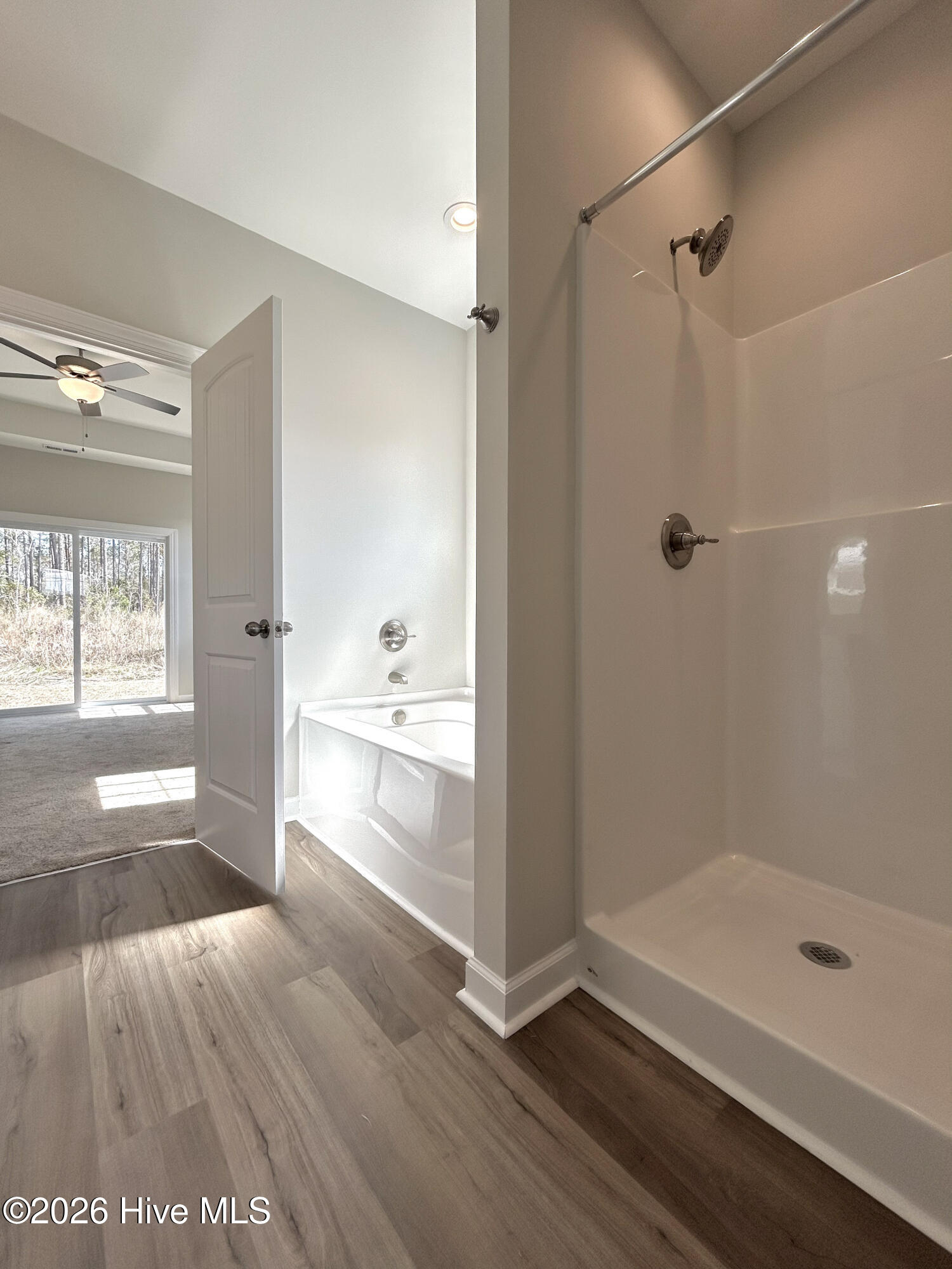 100560362 | Photo 37