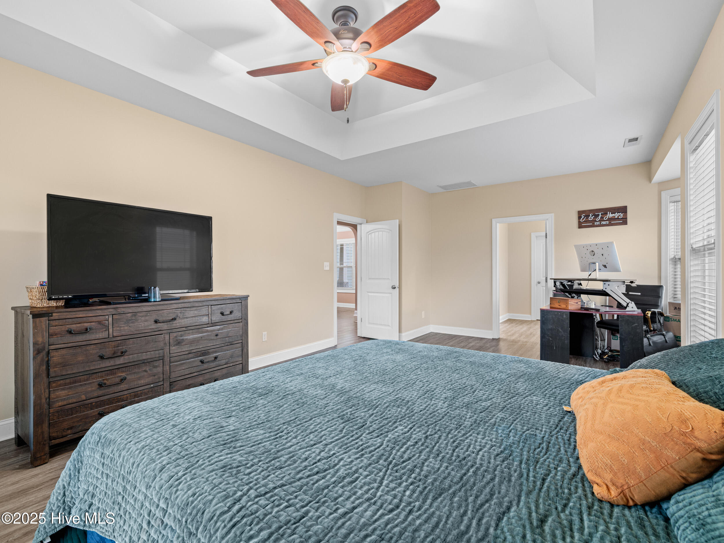 100543750 | Photo 19