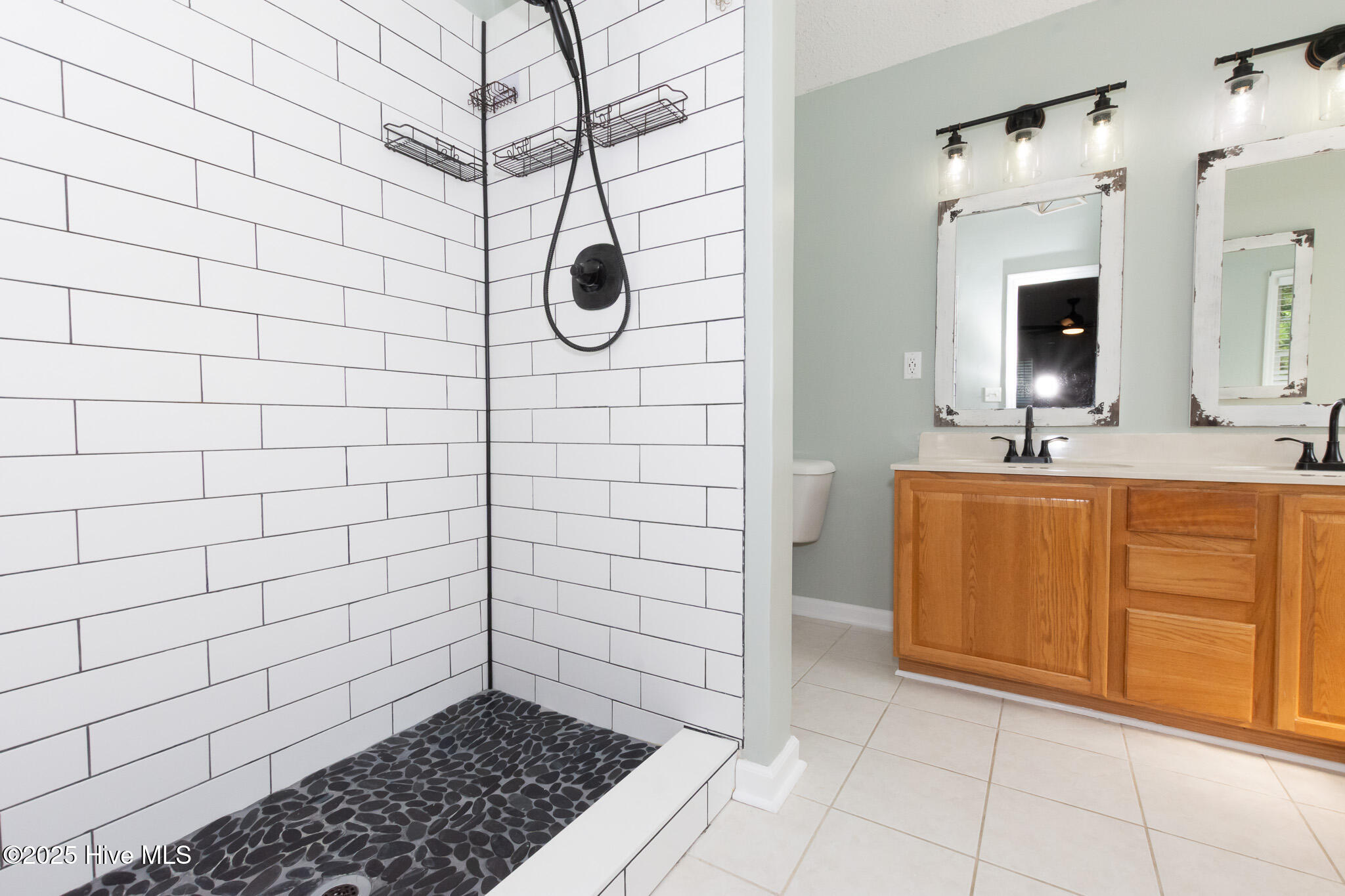 100554866 | Photo 29