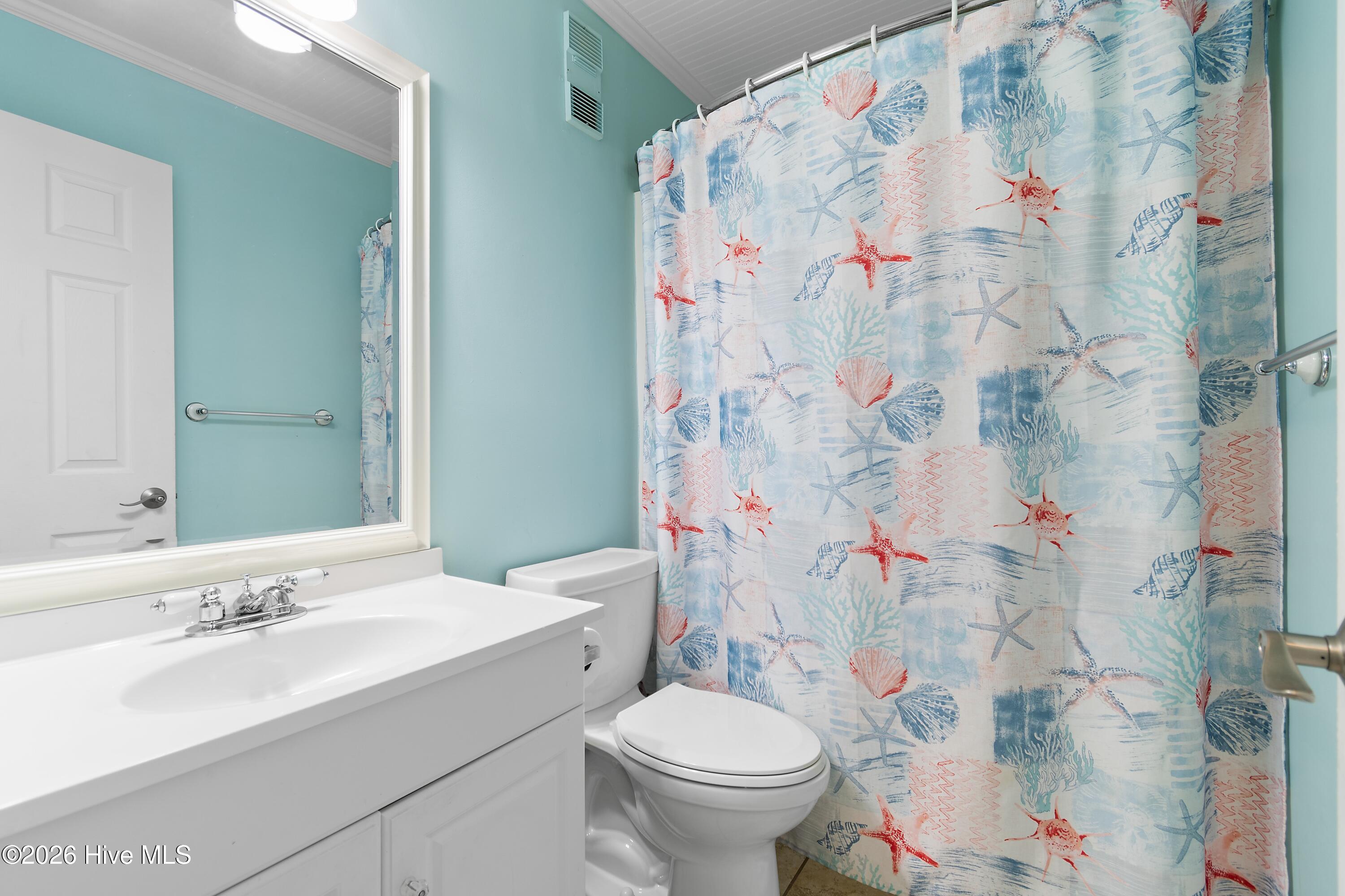 100568151 | Photo 24