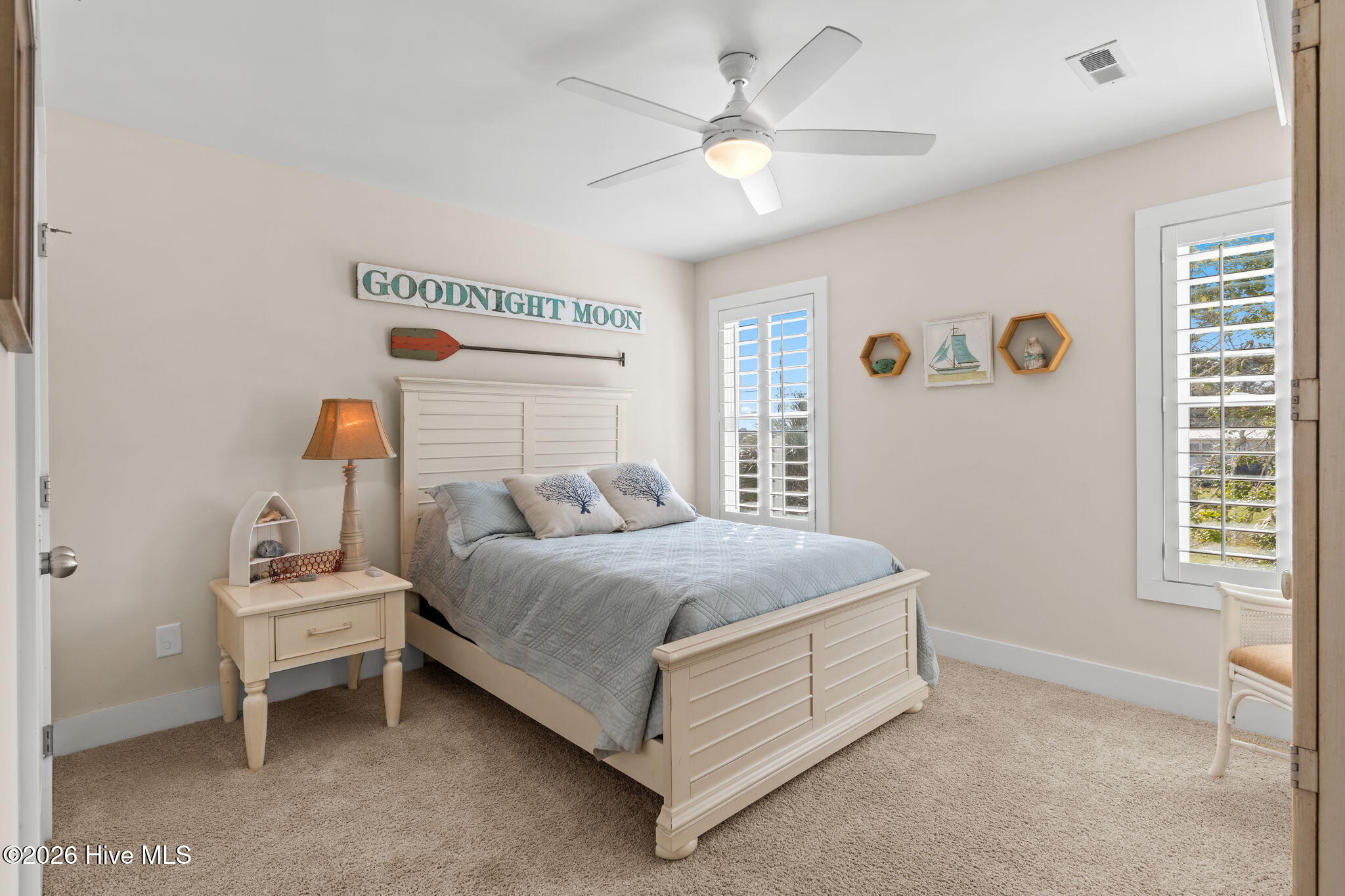 100560331 | Photo 34