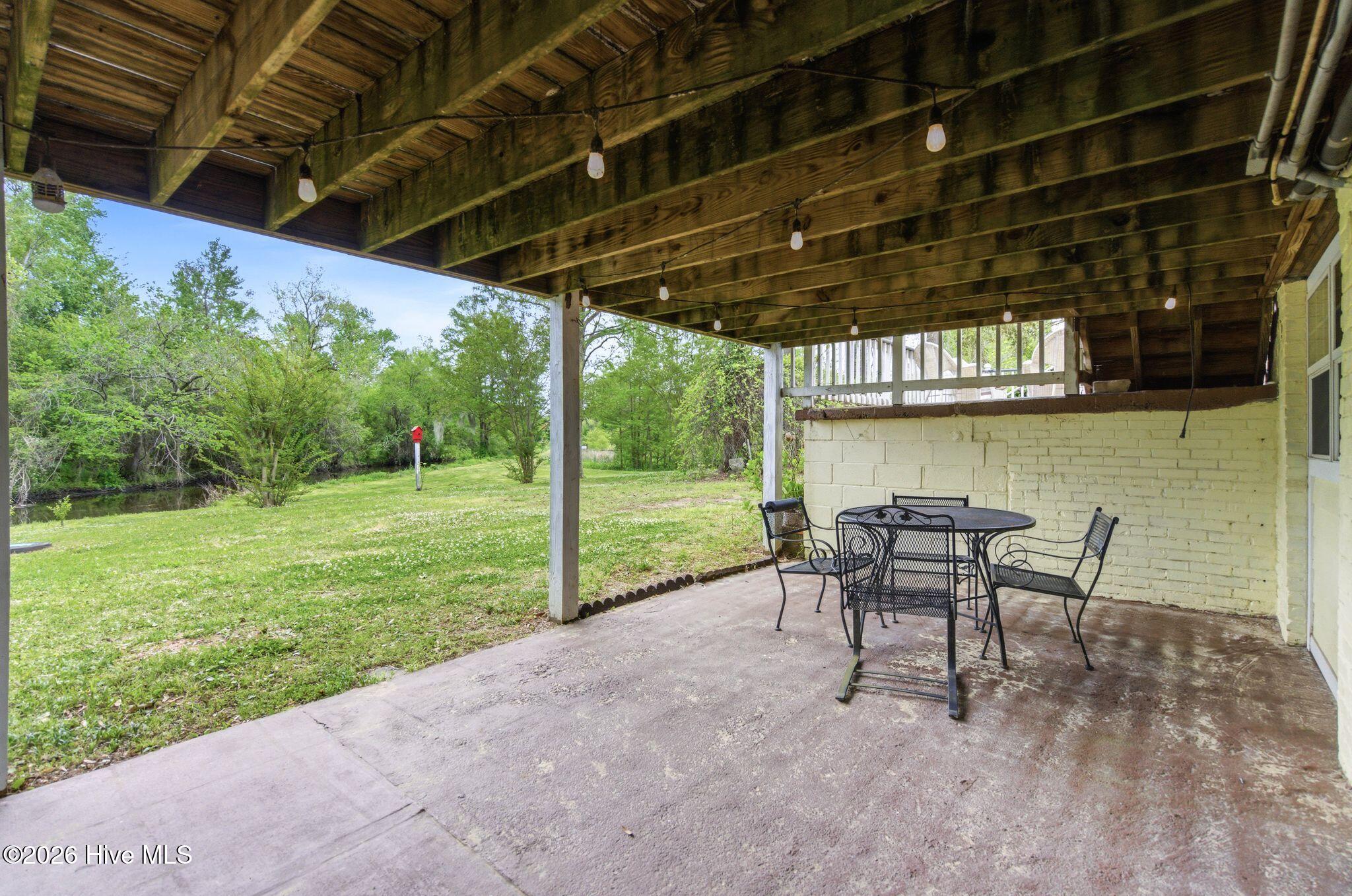 100565757 | Photo 36