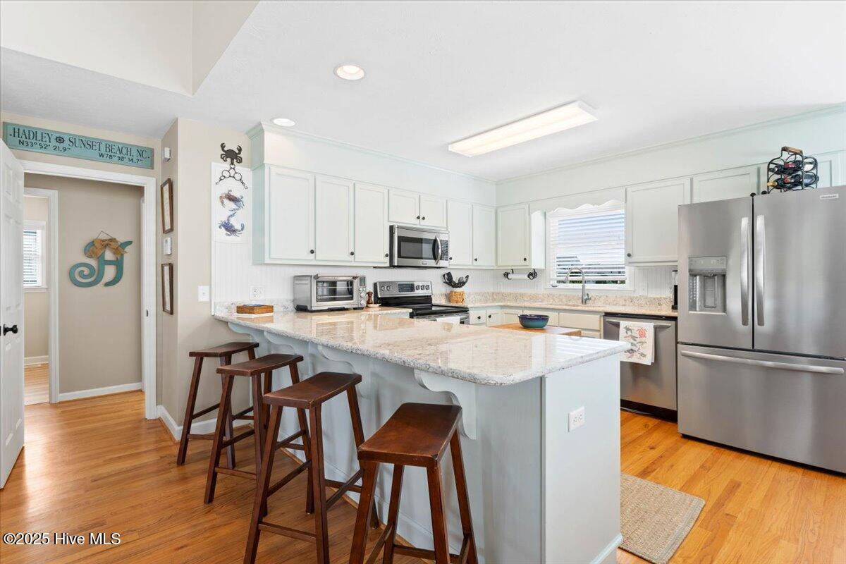 100548122 | Photo 14