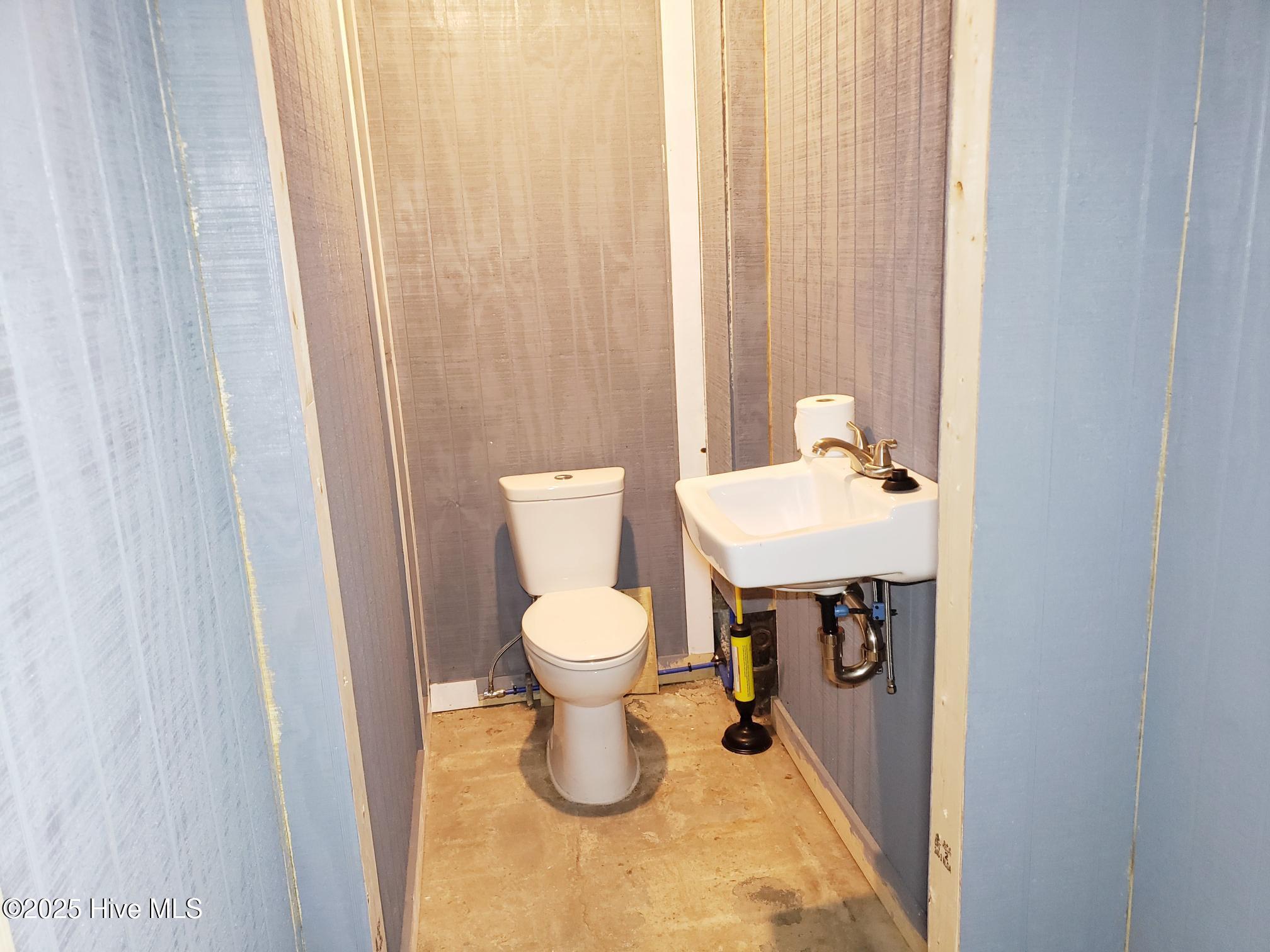 100517200 | Photo 10