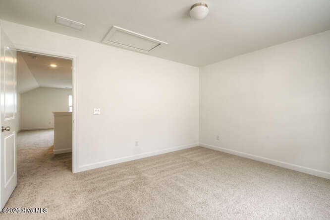 100563707 | Photo 41