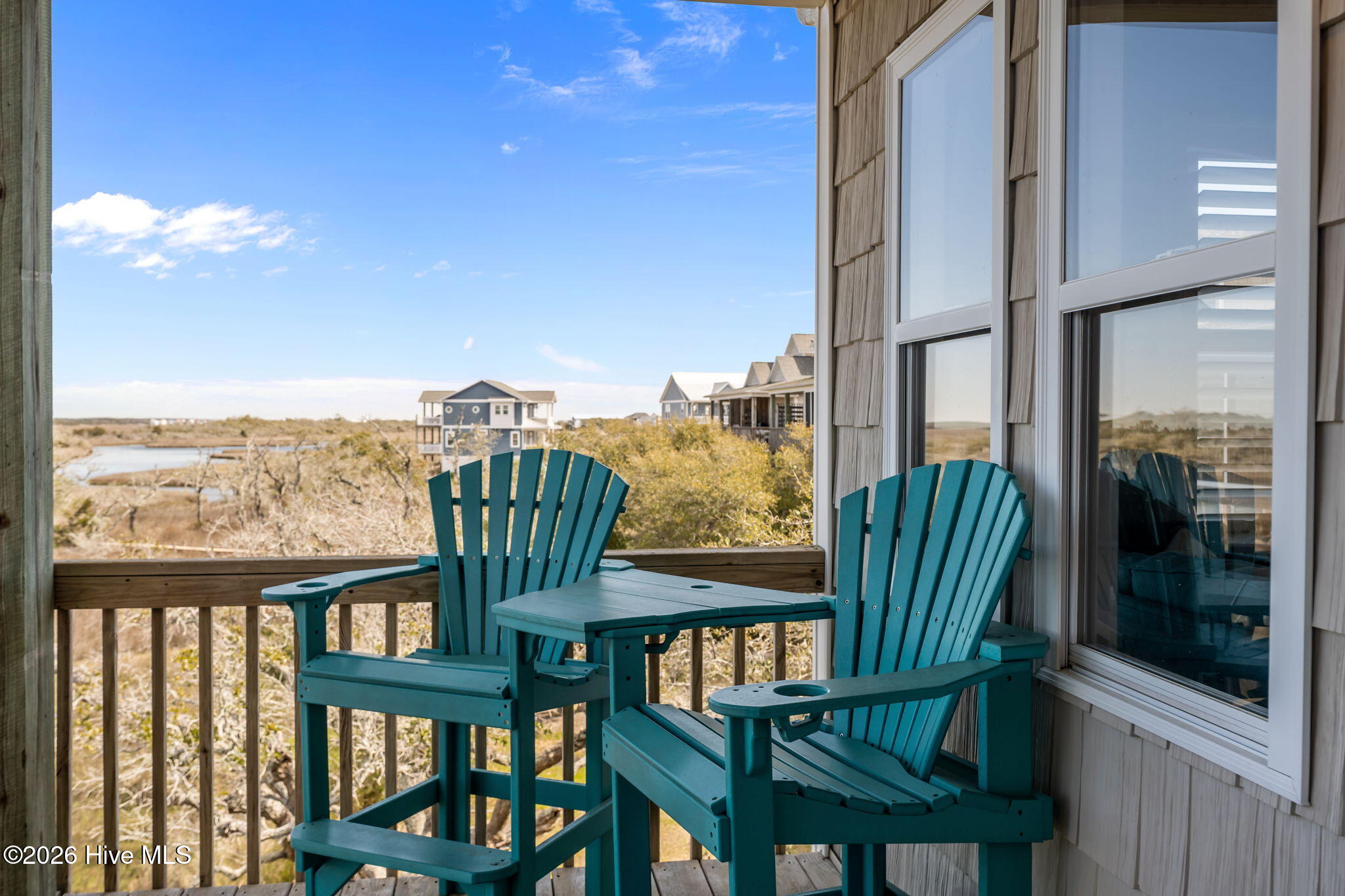 100560974 | Photo 50