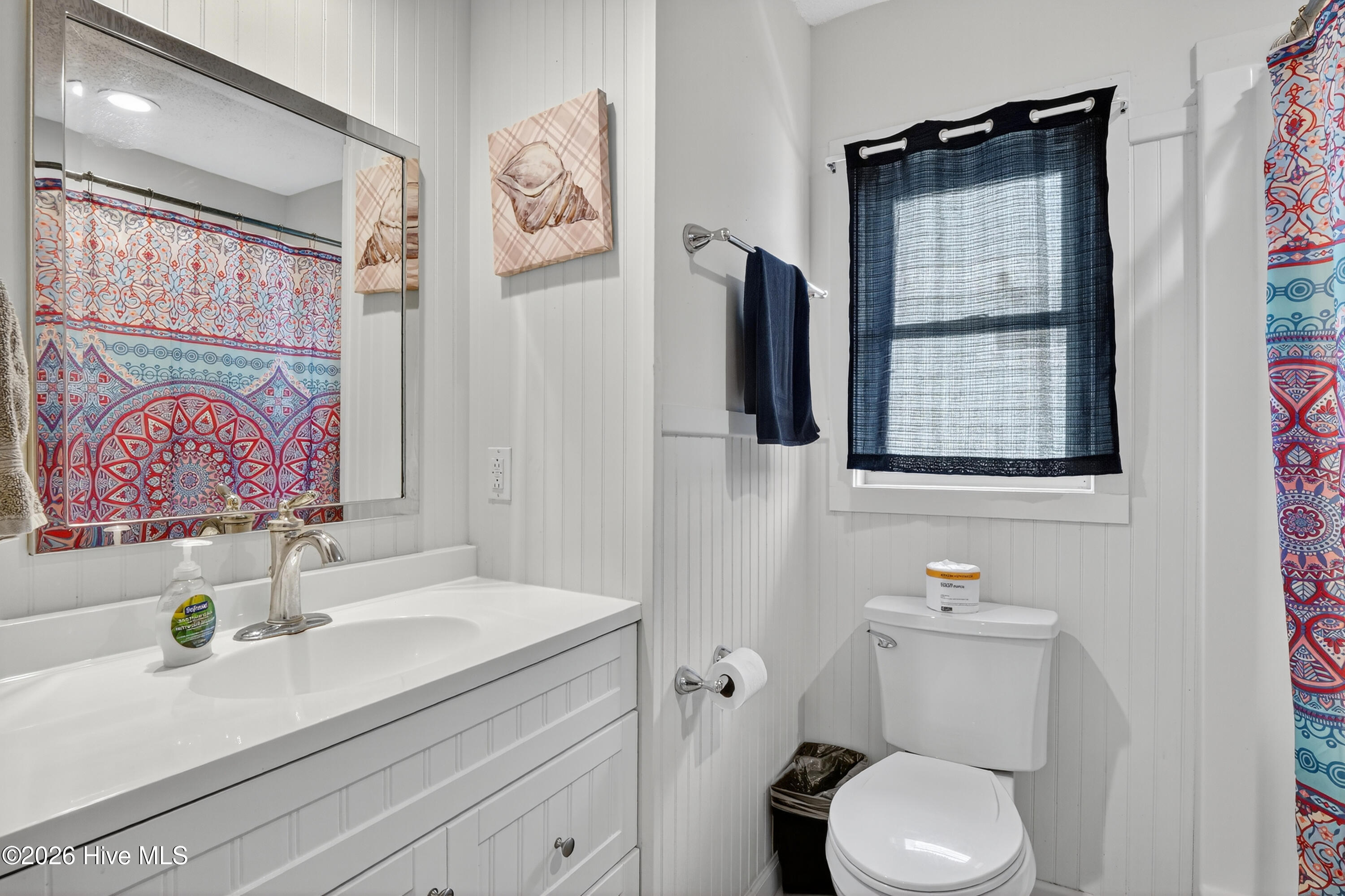 100558855 | Photo 22