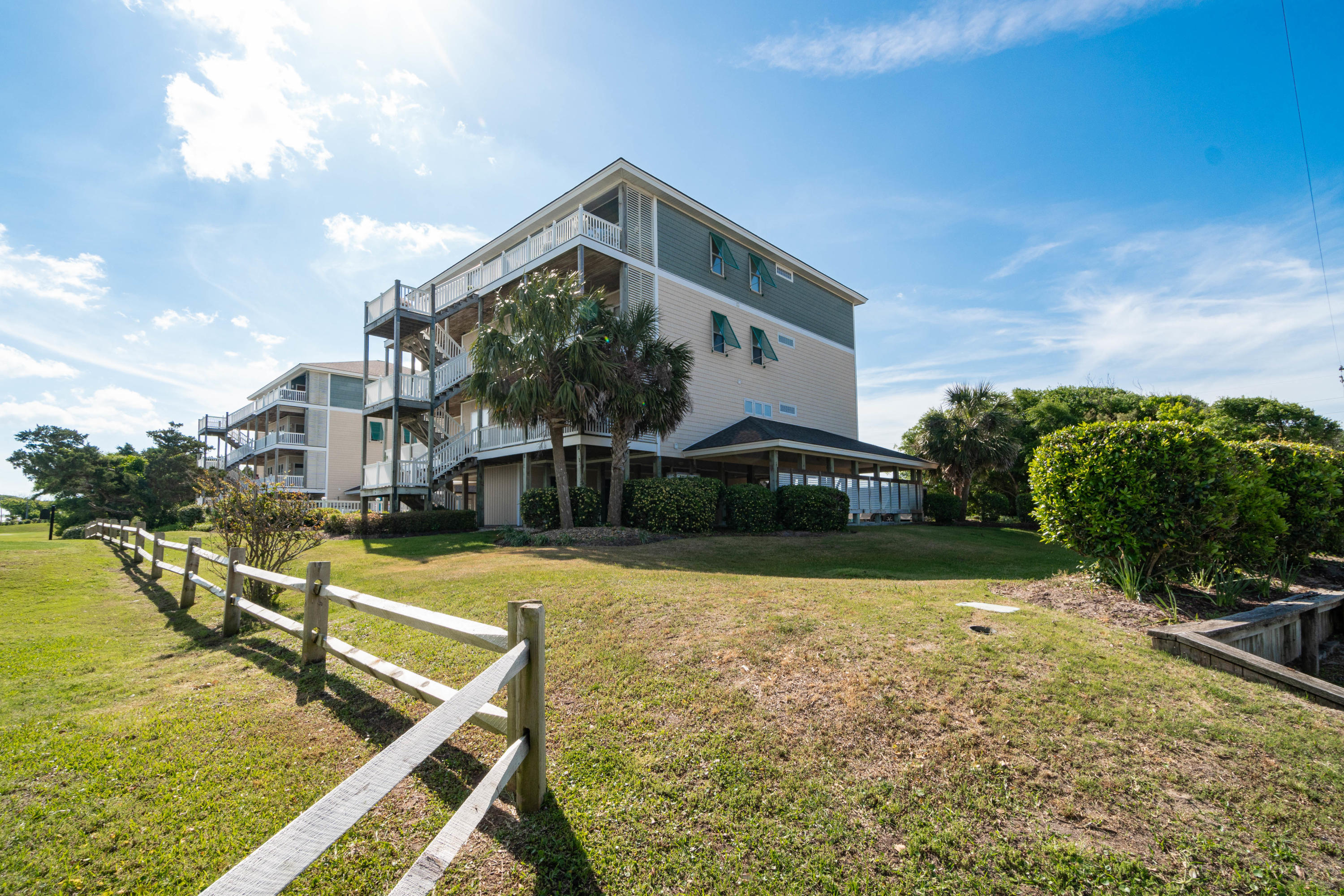 112 Oakleaf Drive 902a,Pine Knoll Shores