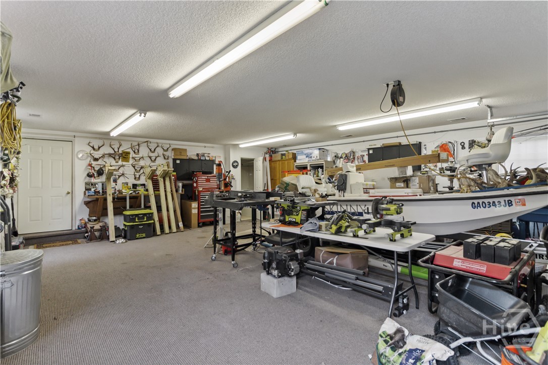 Detached Garage -Workshop