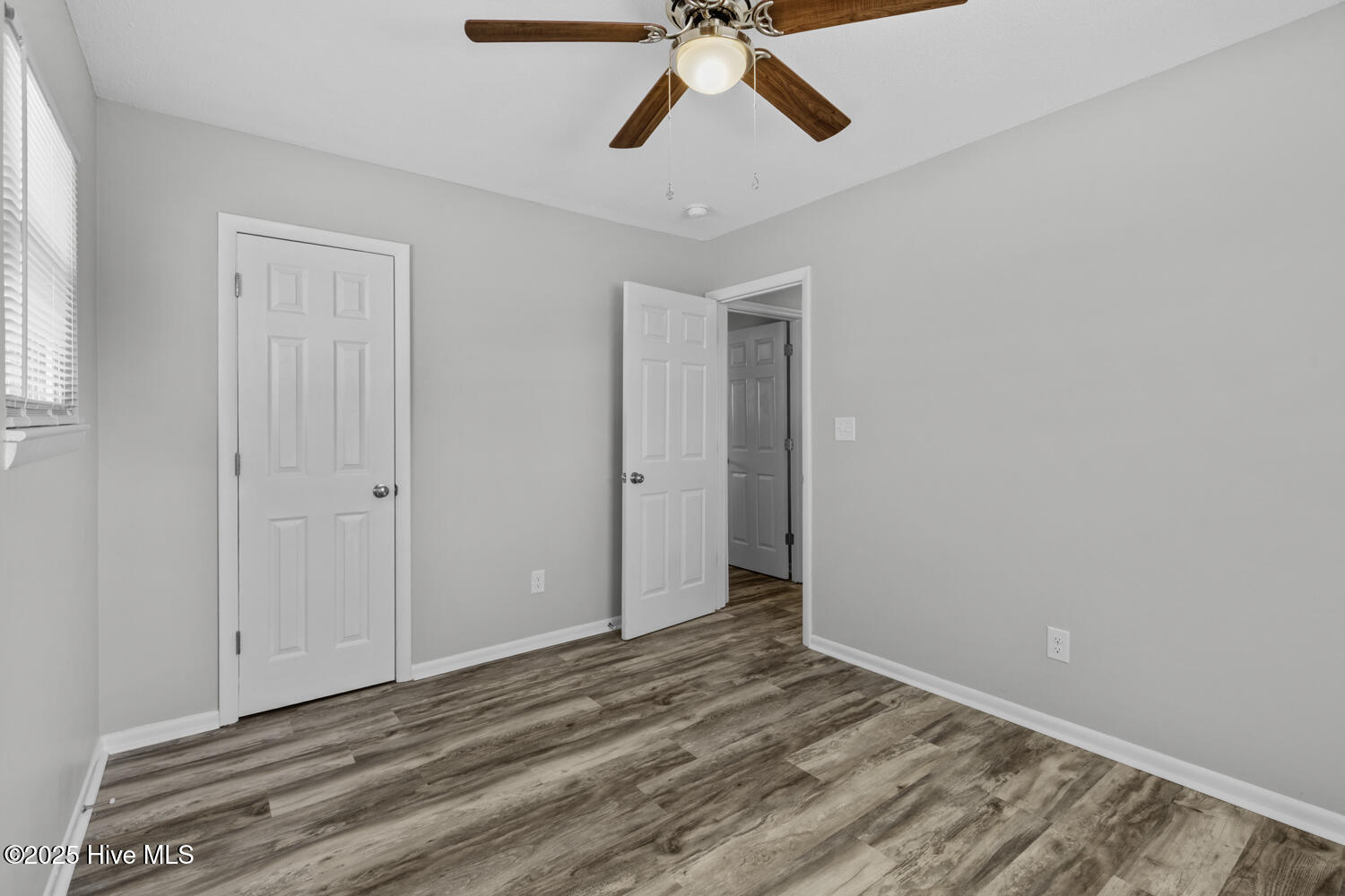 100544990 | Photo 22