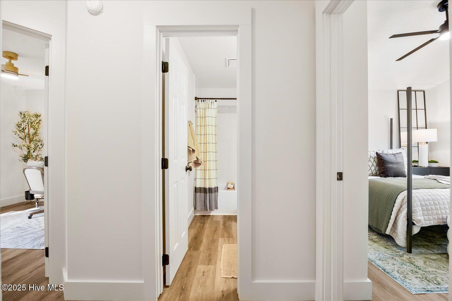 100554102 | Photo 20