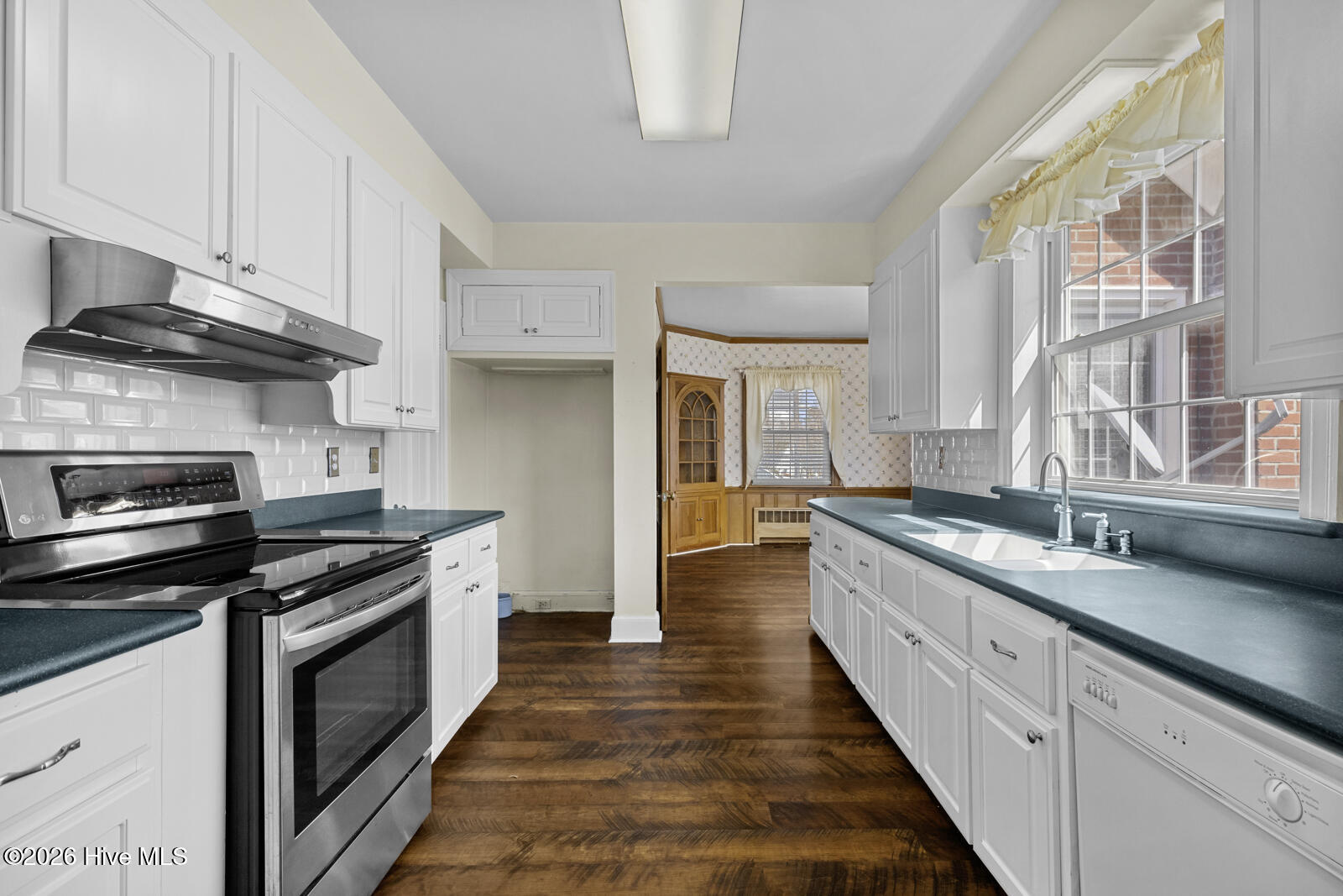 100557416 | Photo 19