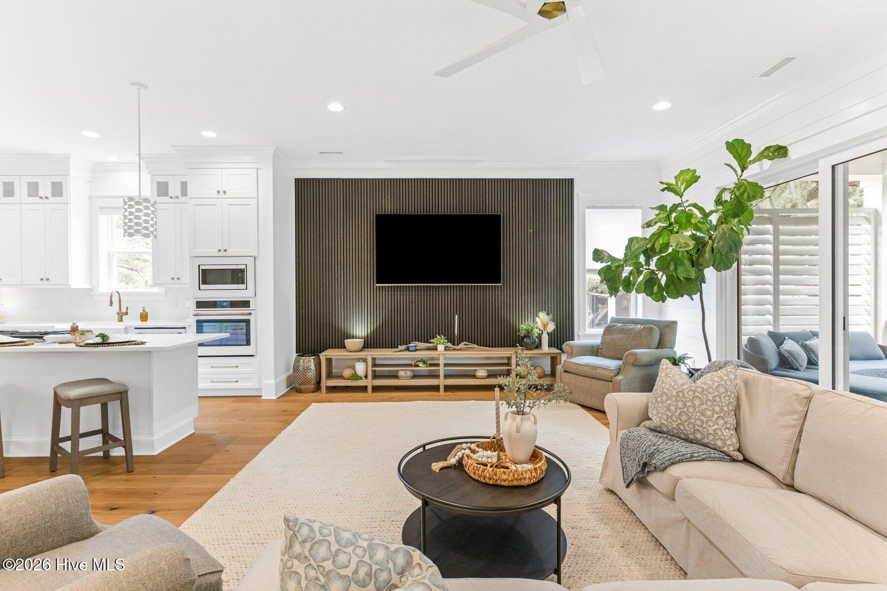 100554015 | Photo 15