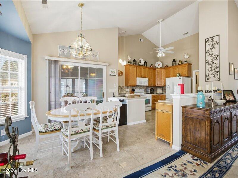 100563793 | Photo 21