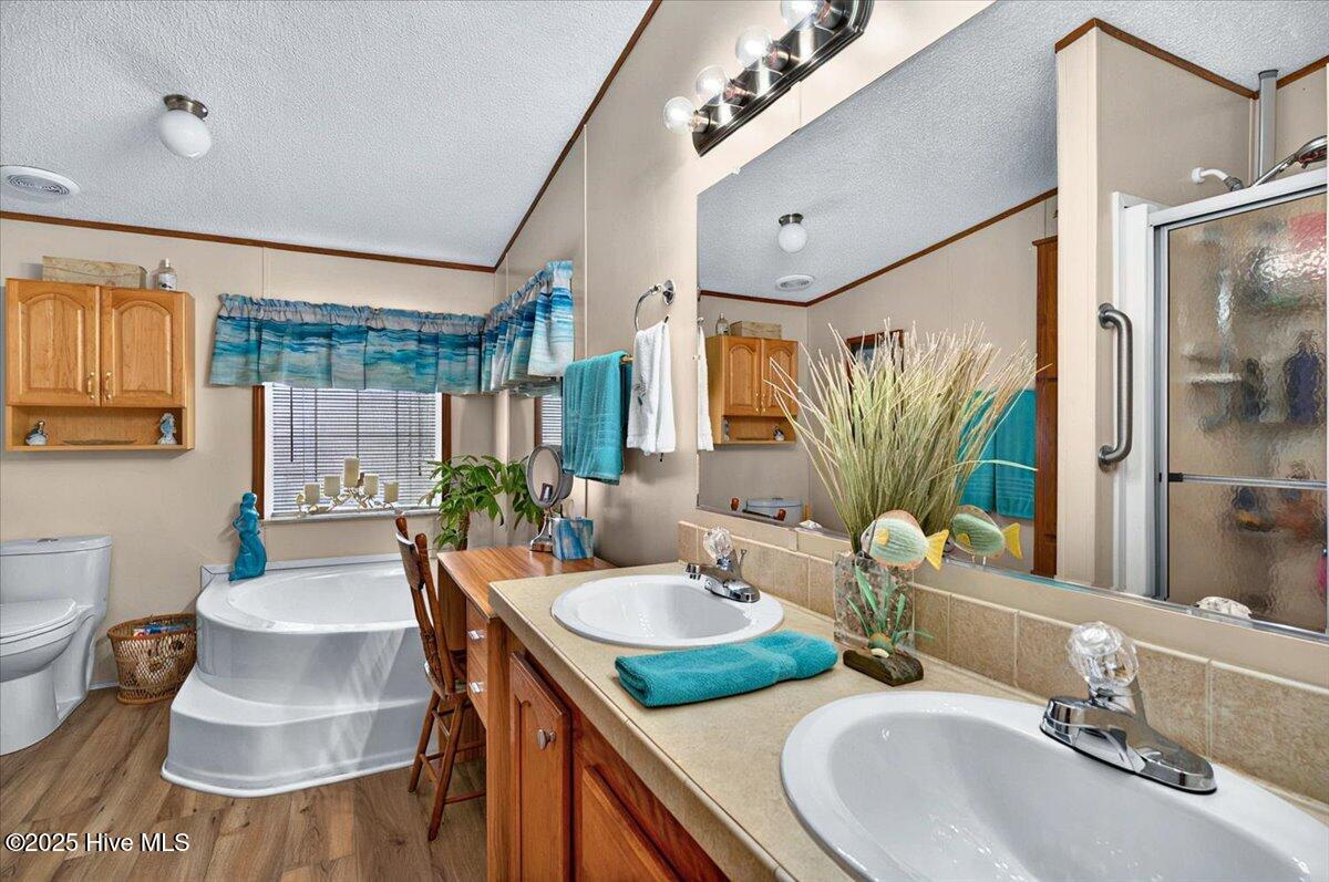 100555131 | Photo 22