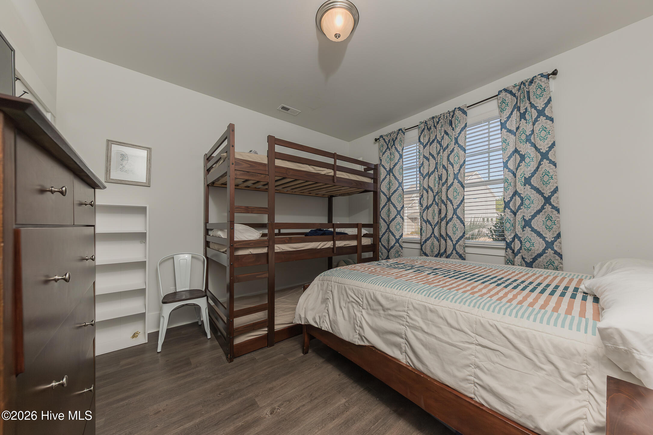 100555263 | Photo 29