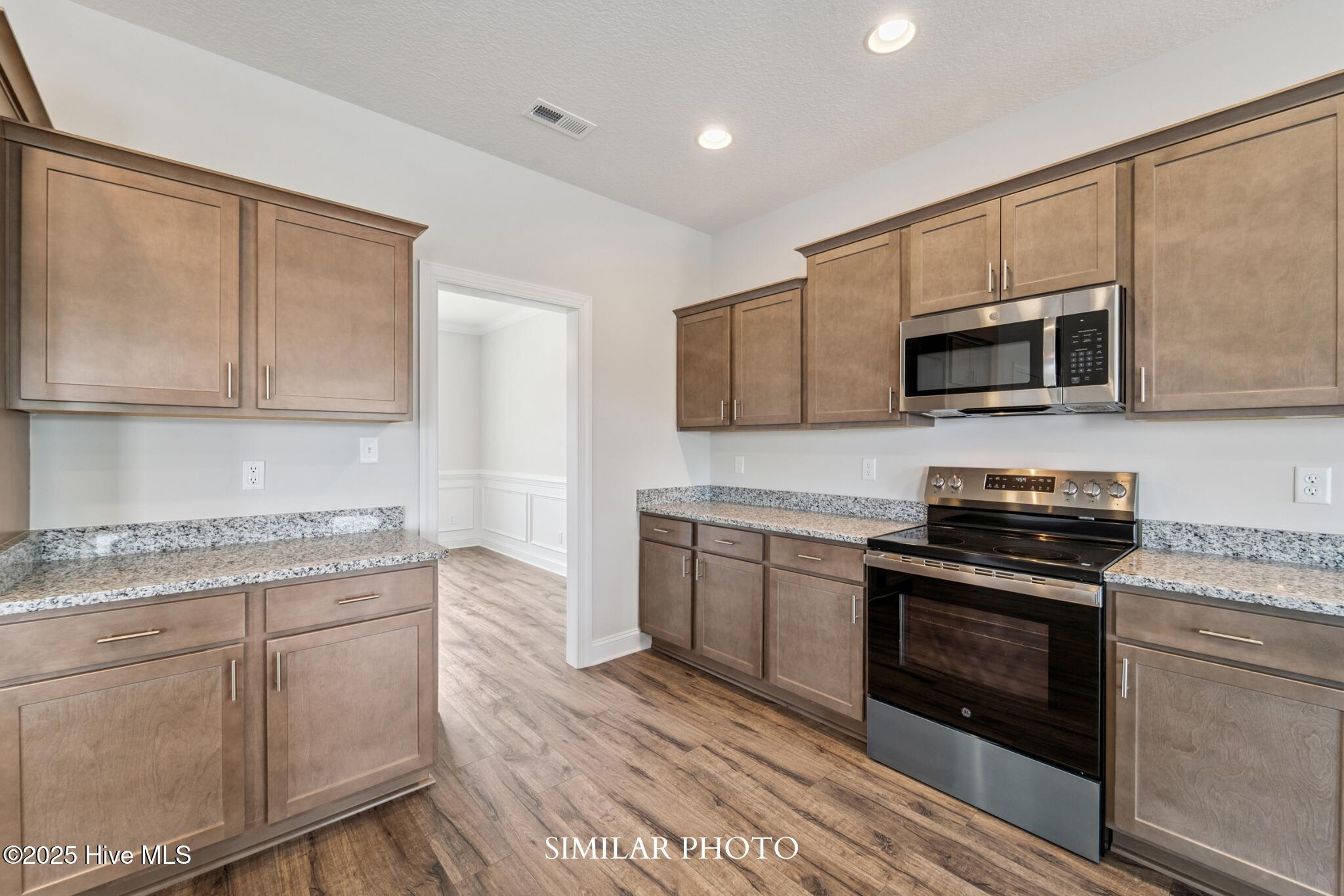 766 Secession Lane, Jacksonville, NC 28546 – photo 21: SIMILAR PHOTO PALOMAR-24