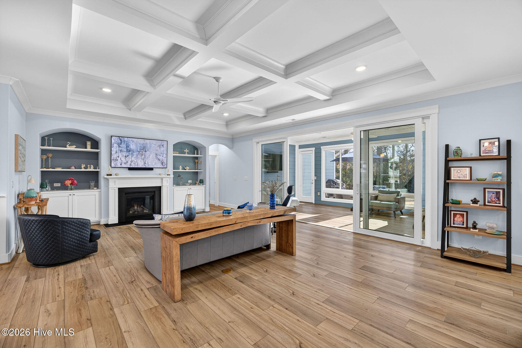 100554107 | Photo 13