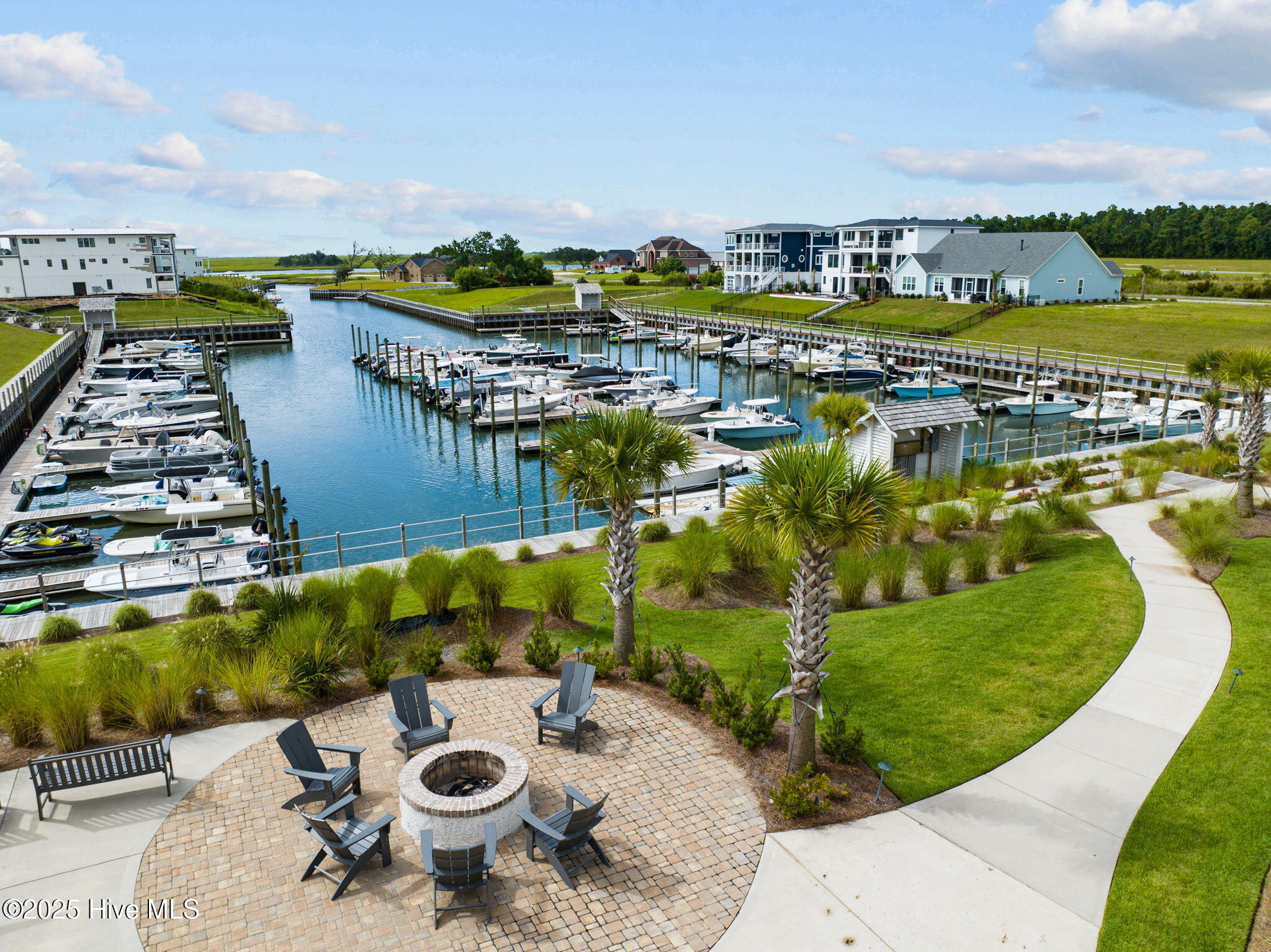 100536162 | Photo 77