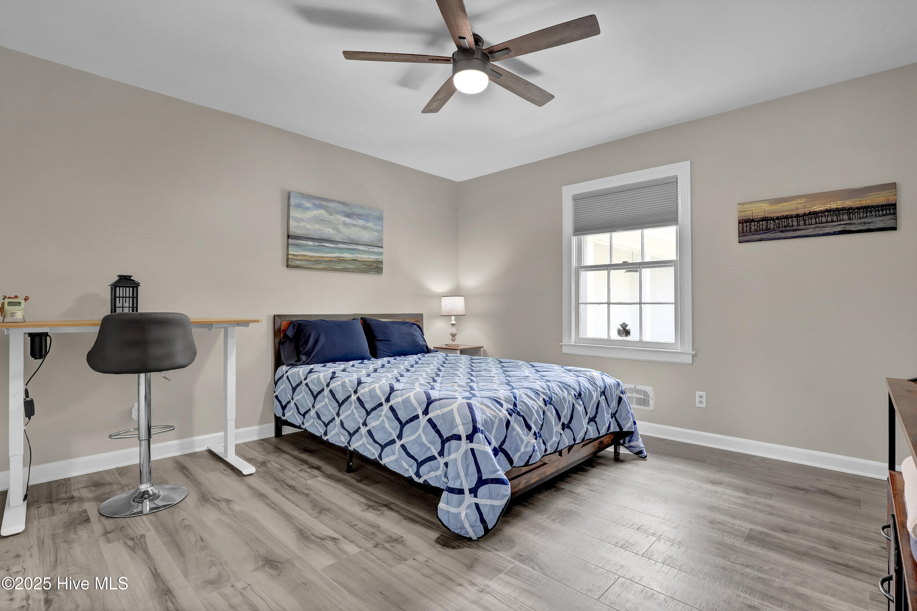 100566321 | Photo 17