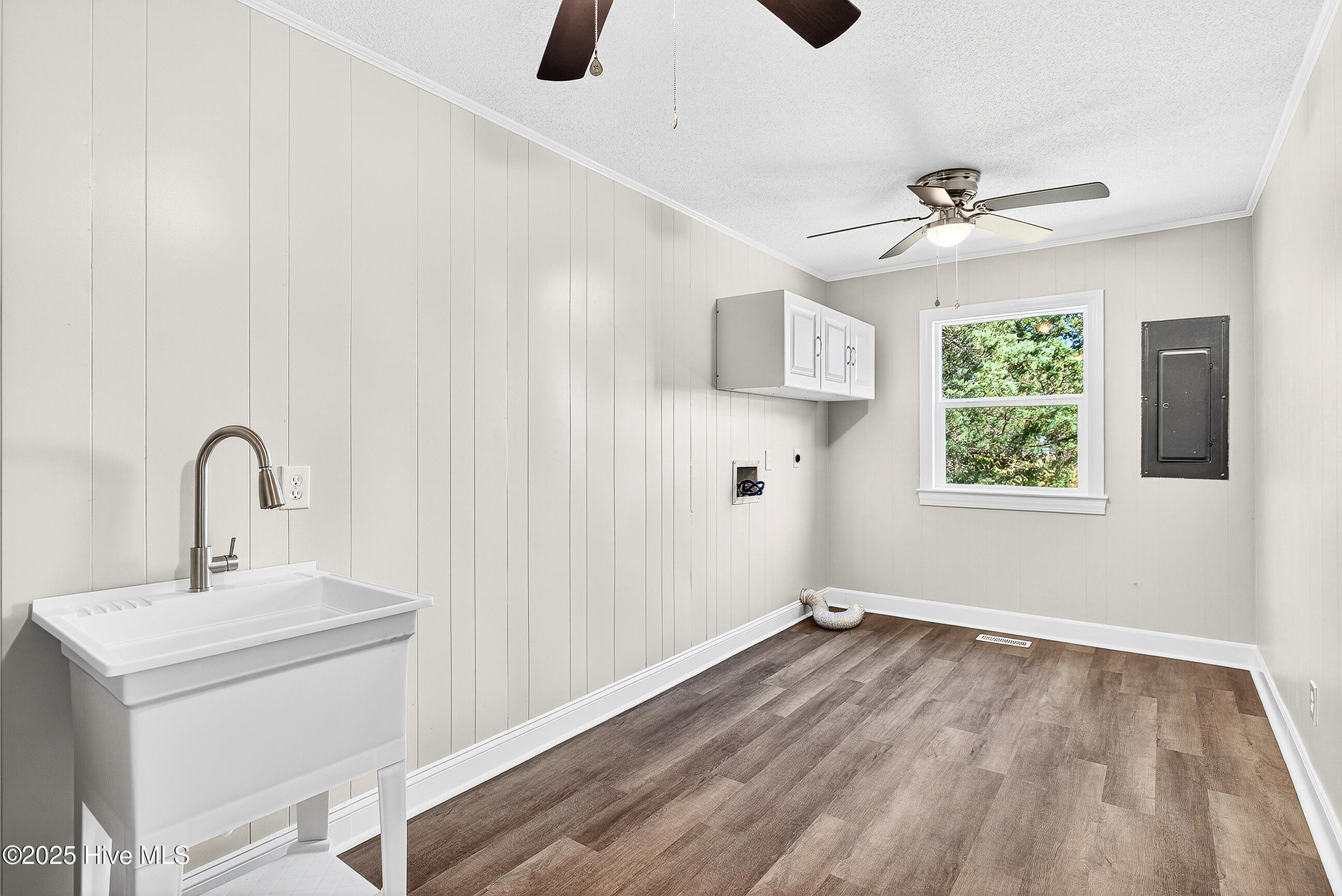 100543358 | Photo 20