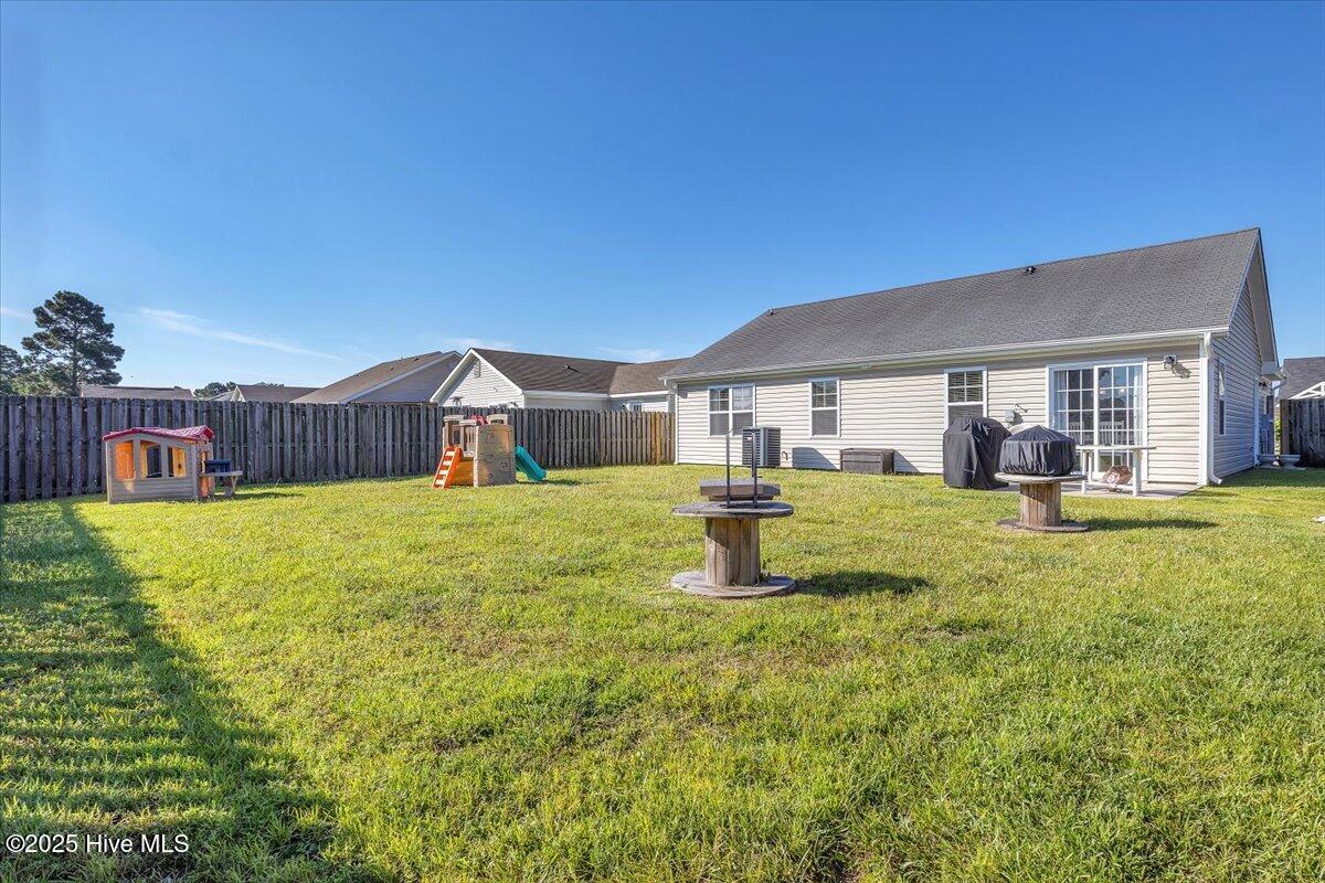 100557055 | Photo 31