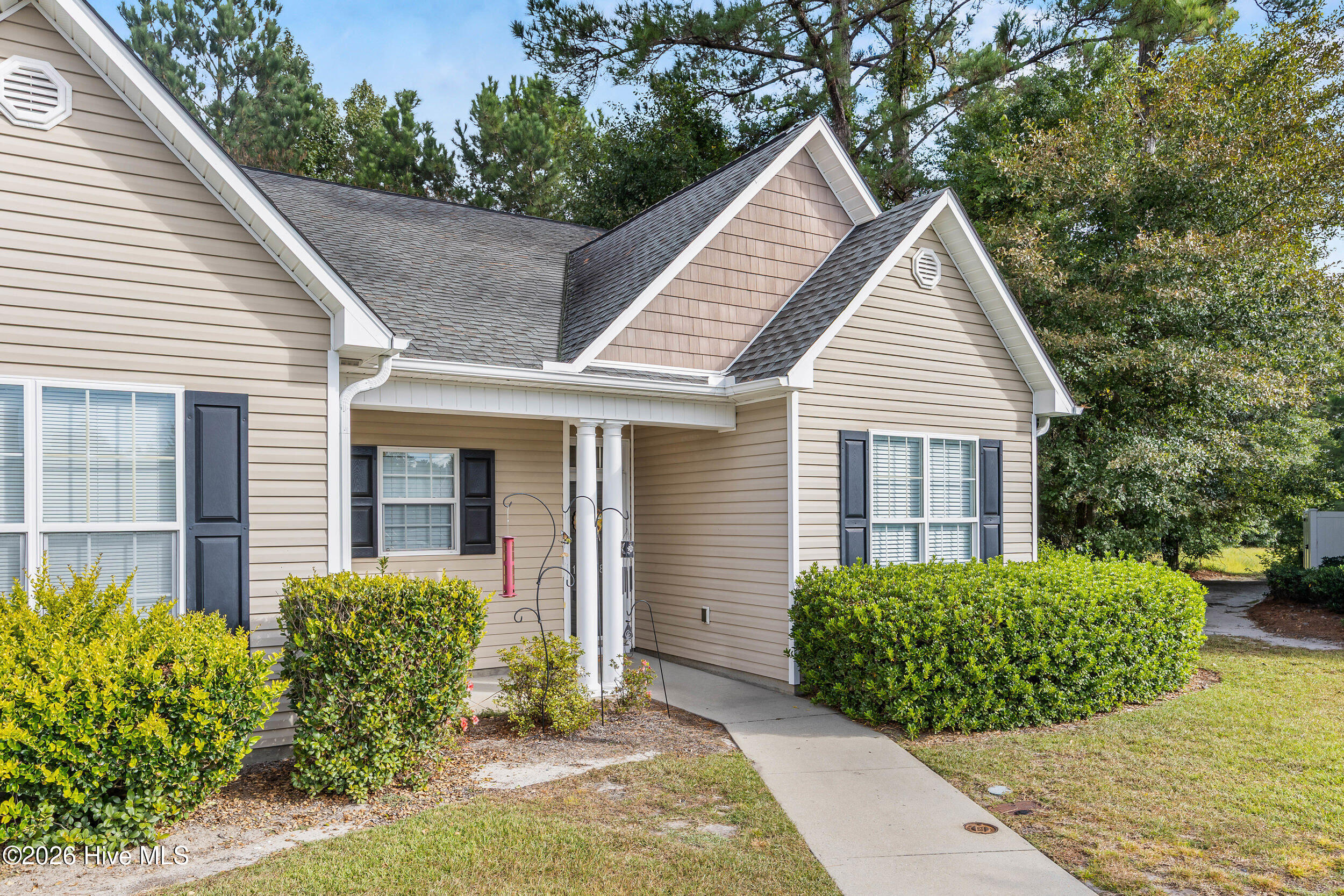 Photo 2 of Townhouse for sale at 1148 Red Bay Pl, Leland, NC 28451 | MLS# 100604079 | Listing updated on 2026-10-04