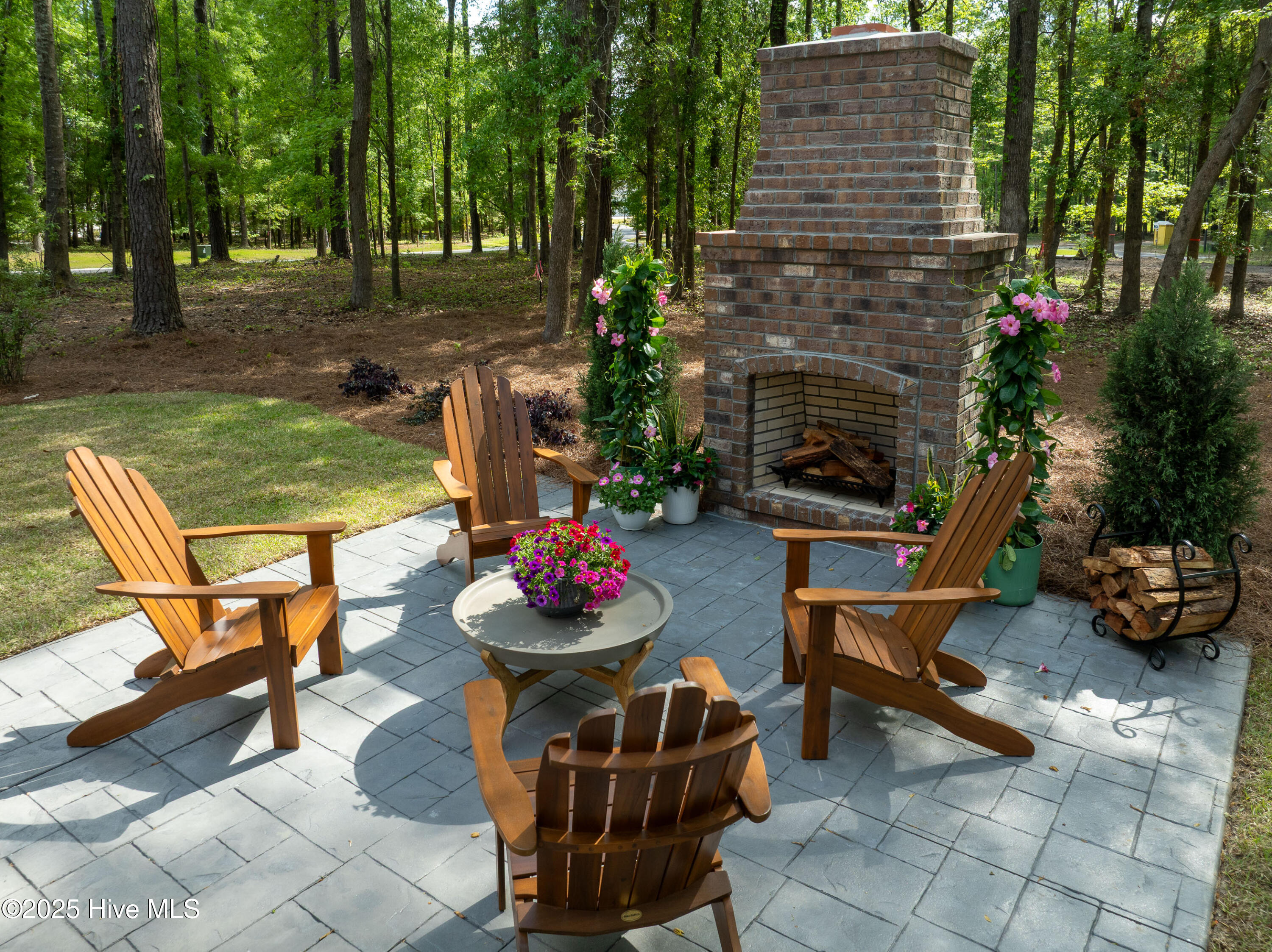 100487716 | Photo 47