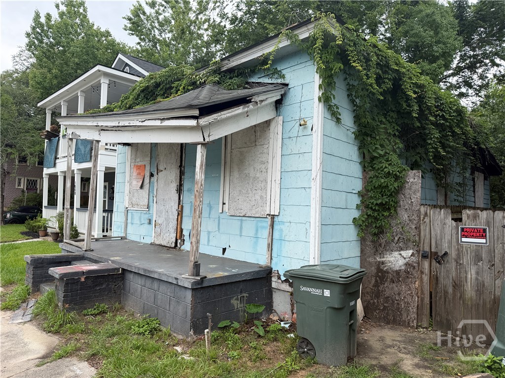 Homes for sale in Savannah, GA | 1010 E 38th St, Savannah, GA 31401 | MLS# SA357313