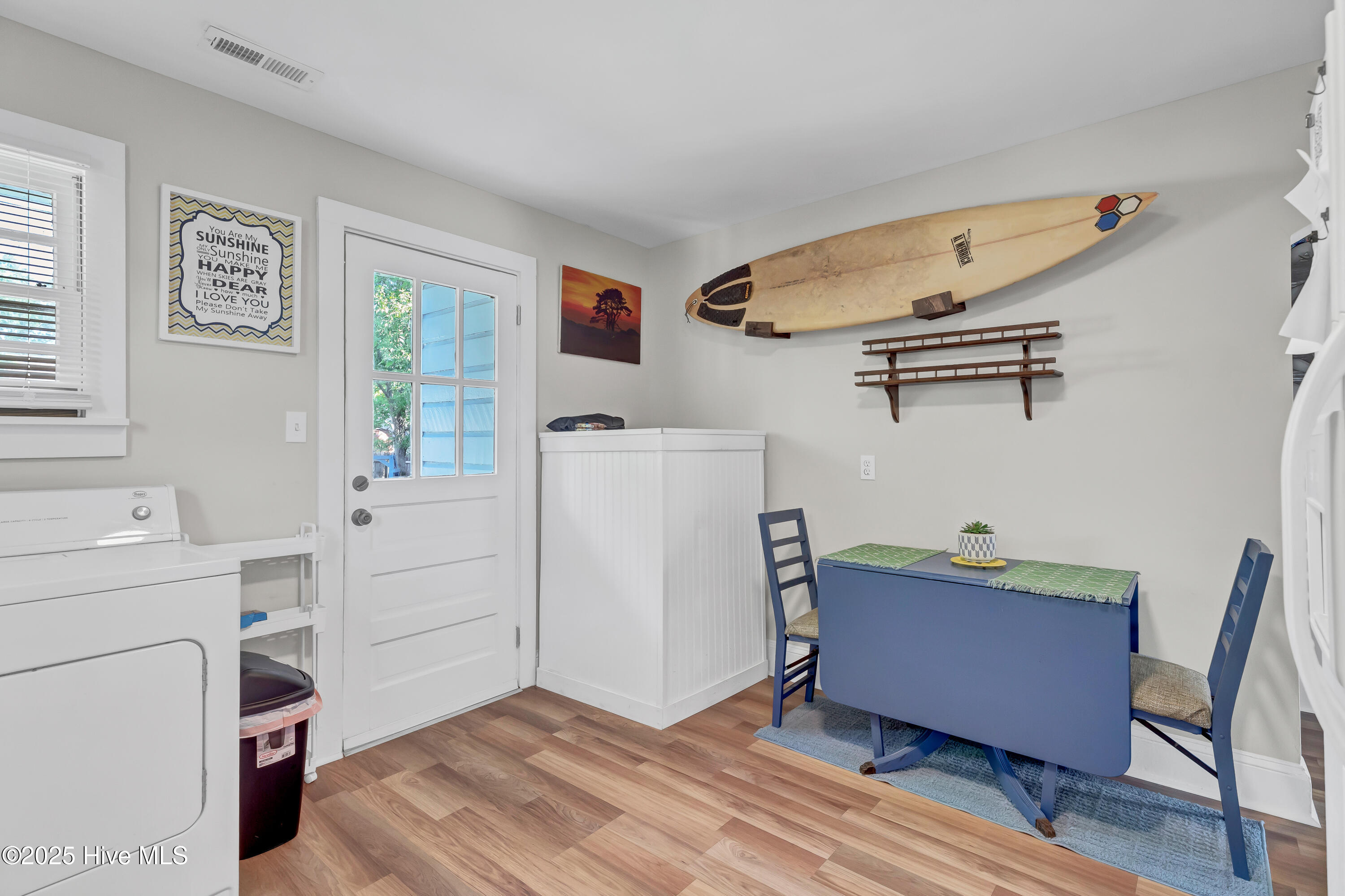 100541610 | Photo 14