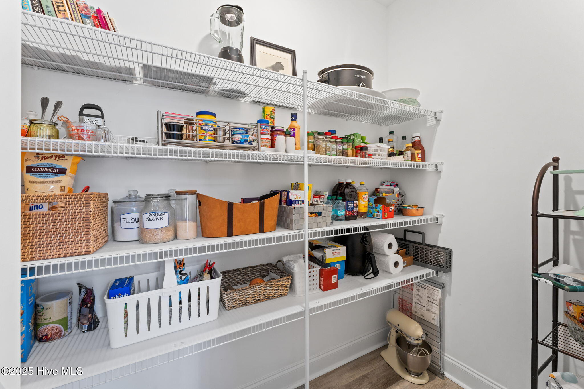 100528338 | Photo 14