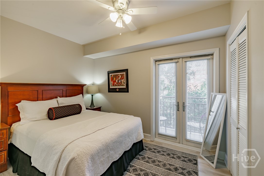 250 W Broad Street 521