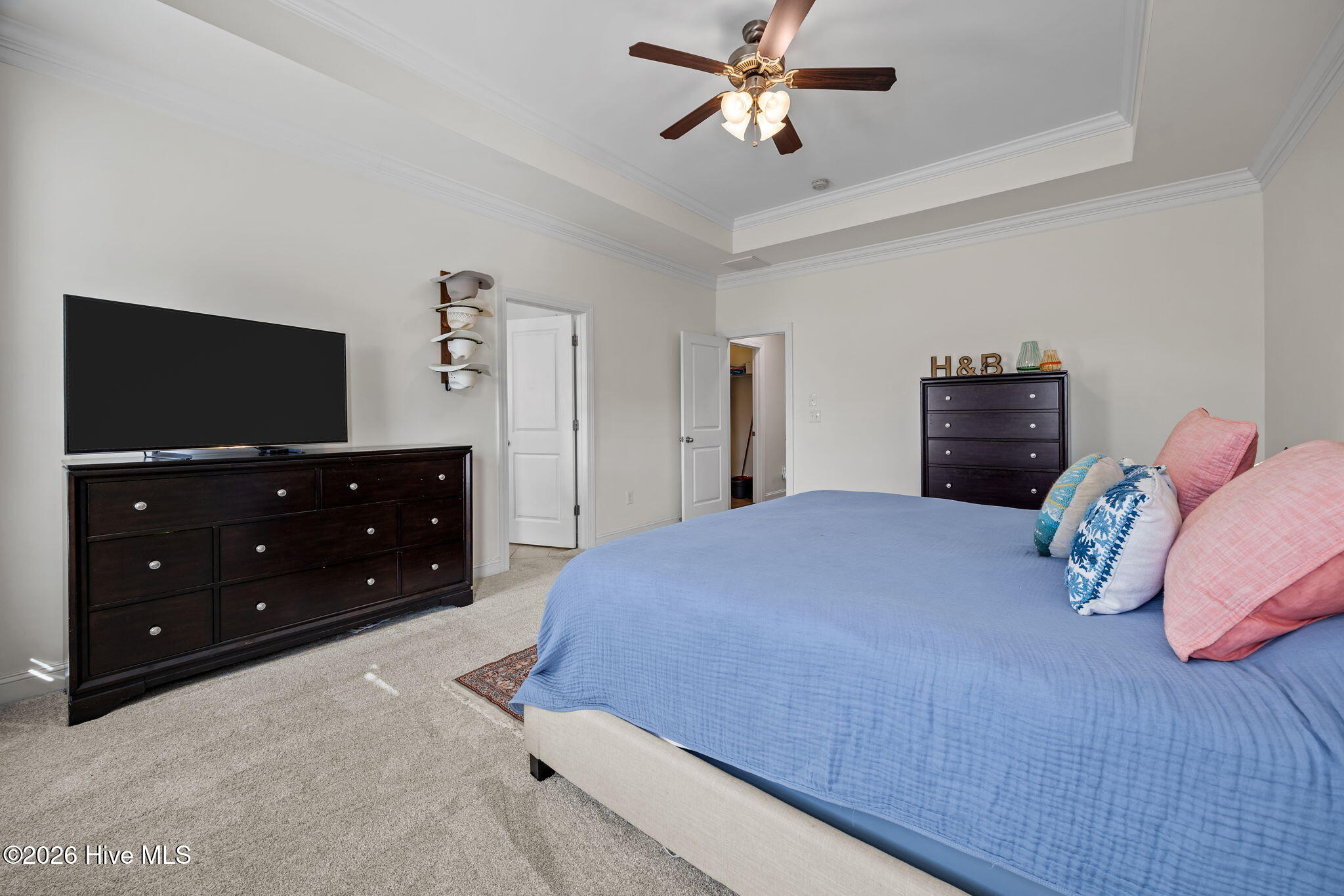 100558969 | Photo 43