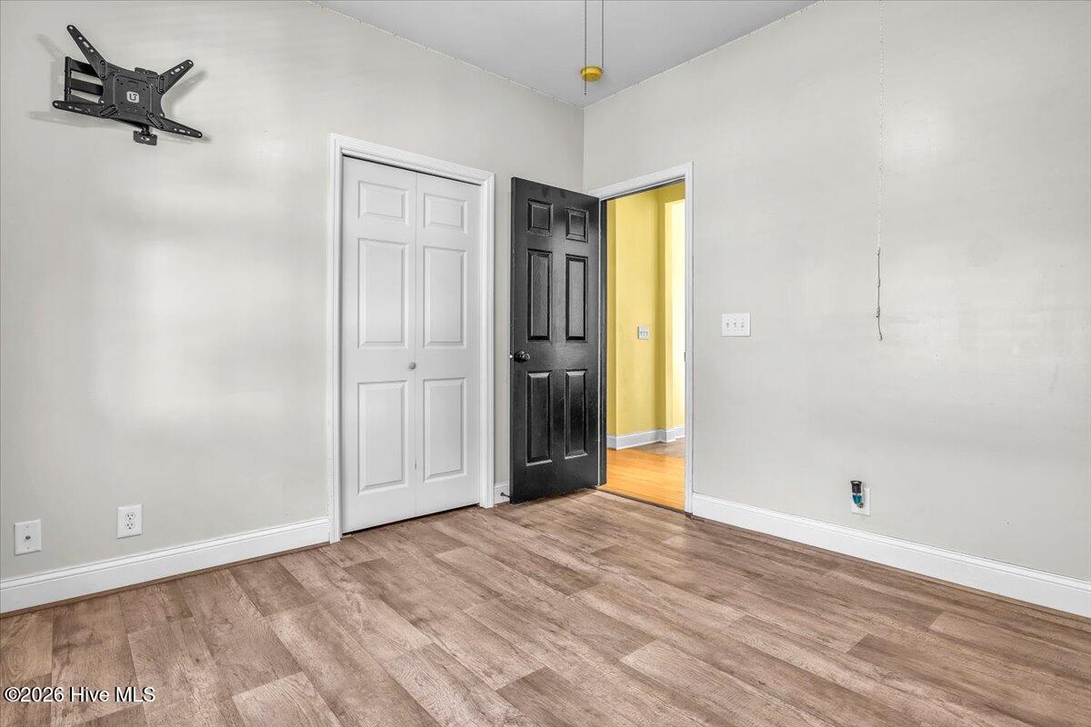 100561788 | Photo 38