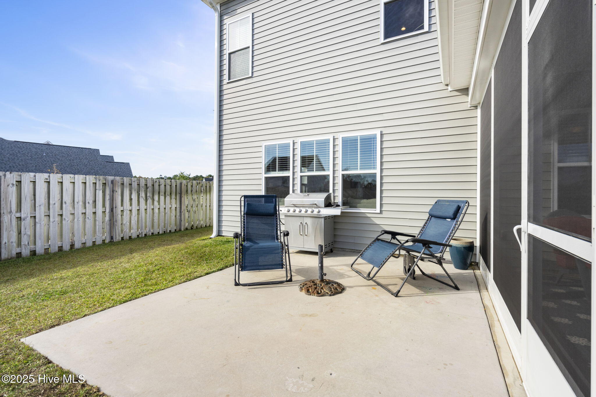 100538351 | Photo 60