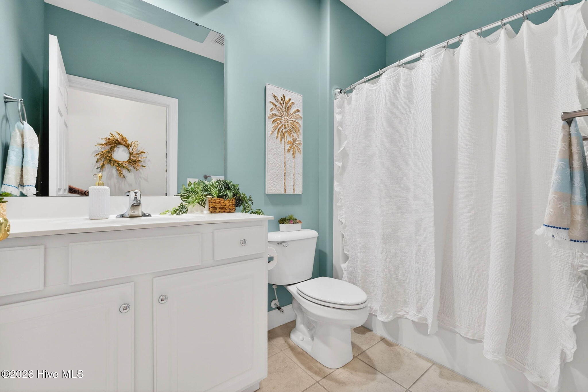 100566097 | Photo 30