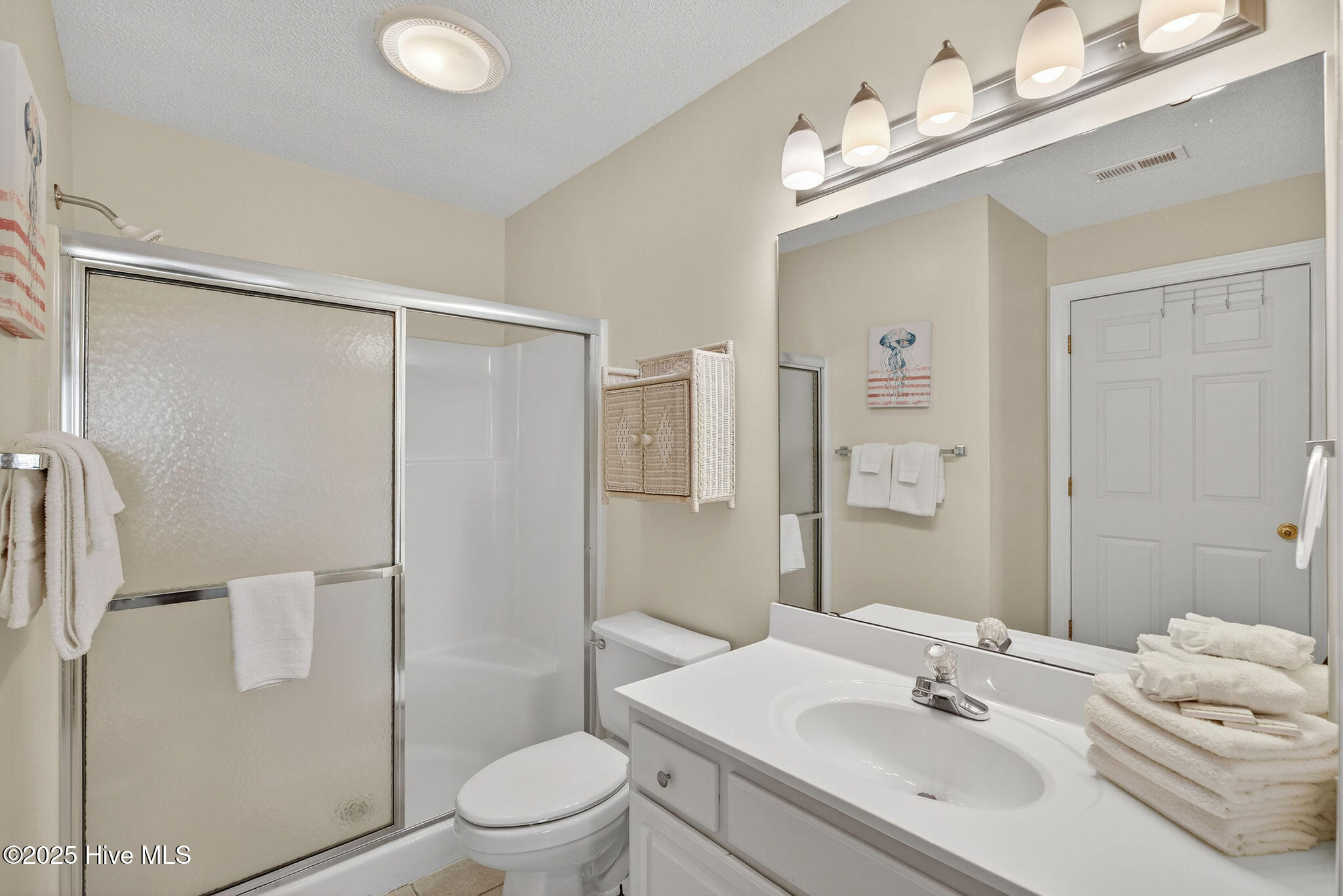 100537047 | Photo 17