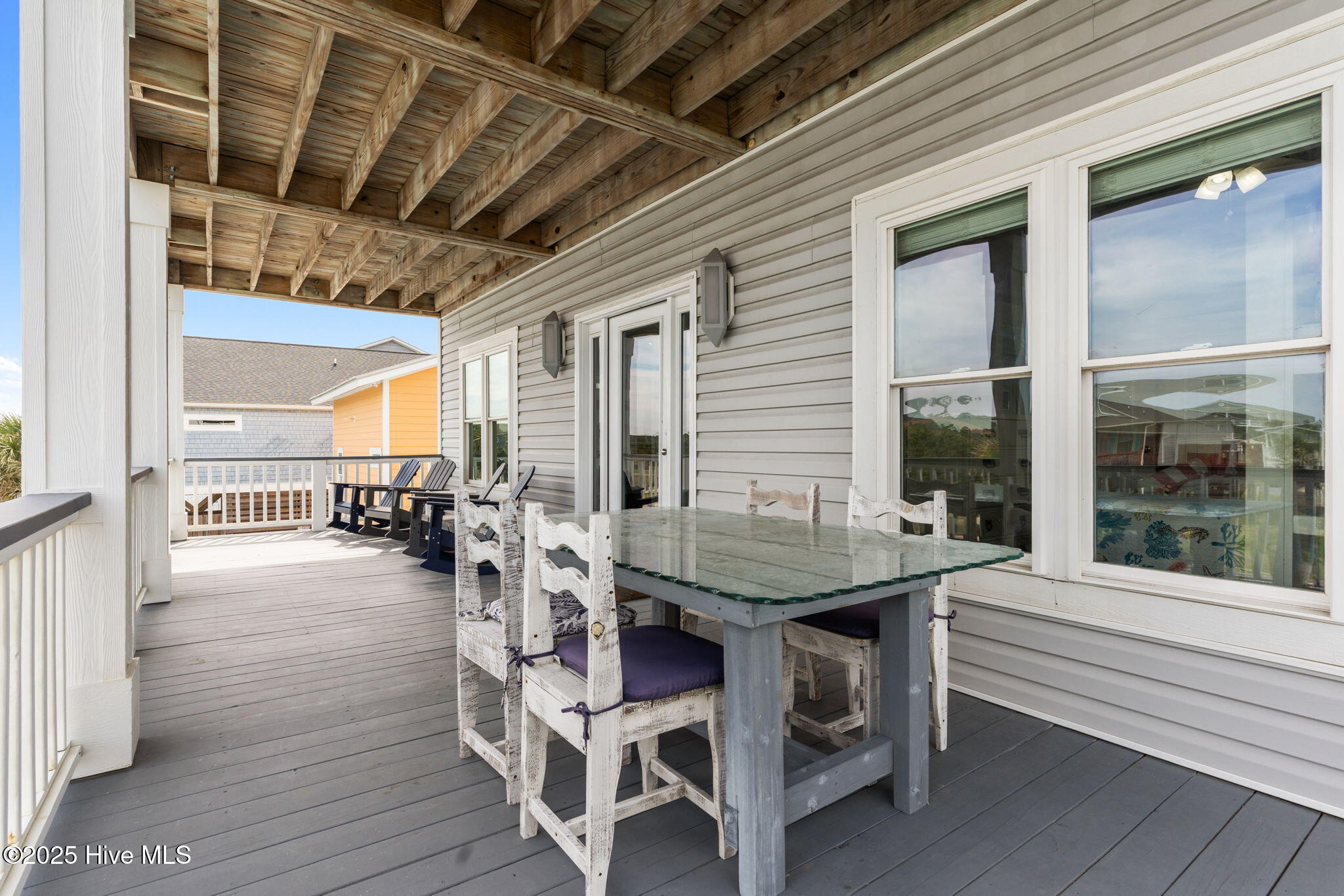 100528214 | Photo 68